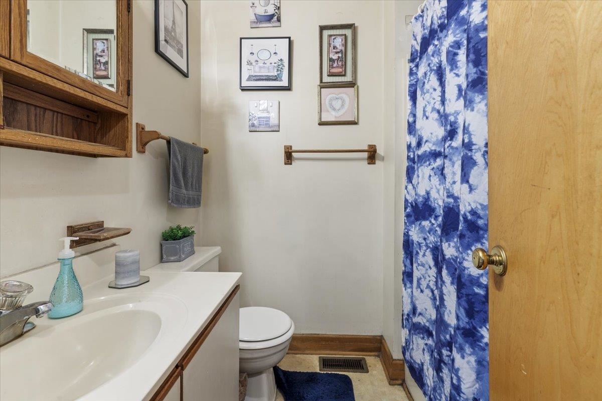 595 Freedom Viaduct NW Christiansburg VA 24073