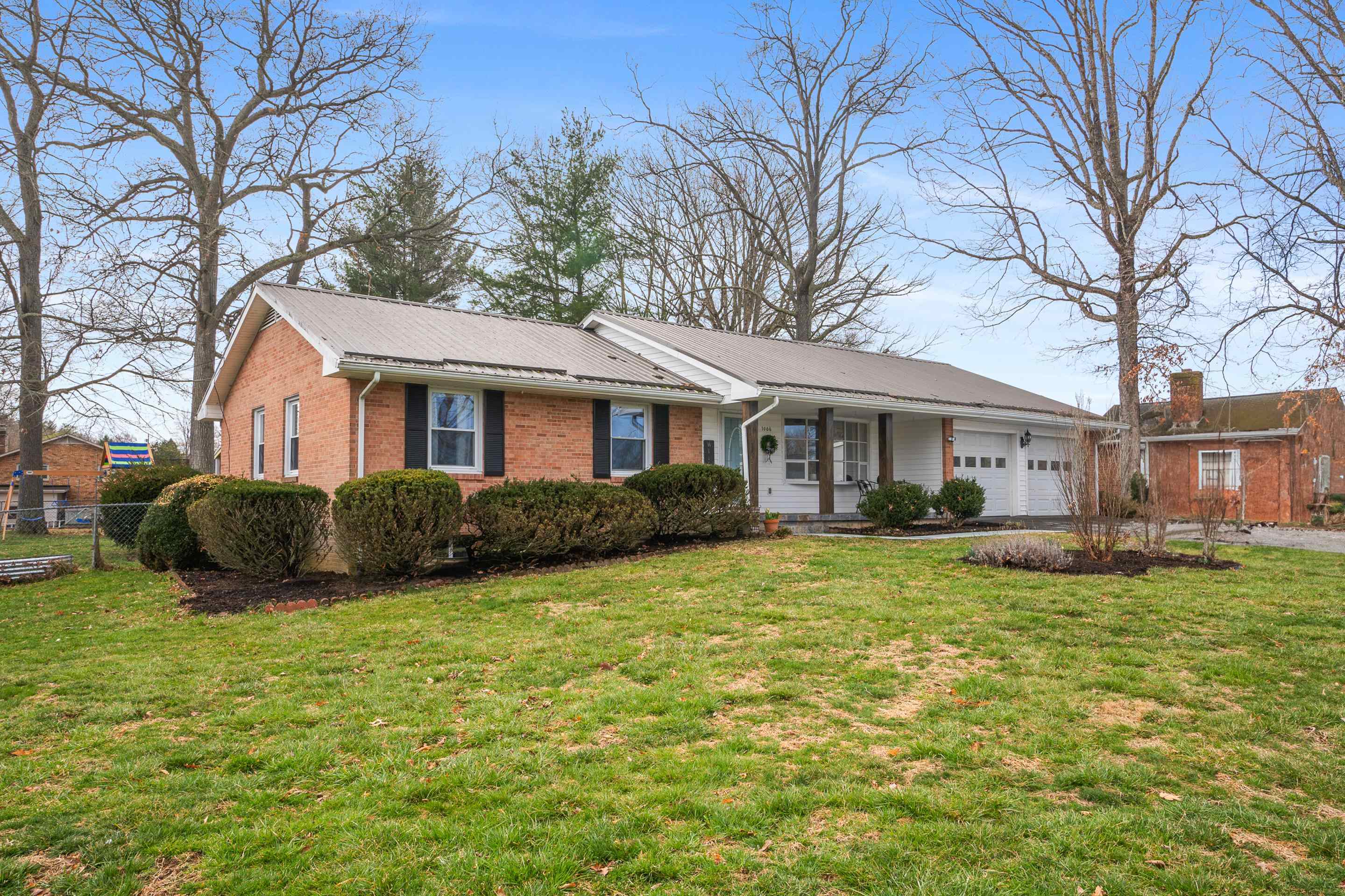 1006 Sutton Street Radford VA 24141