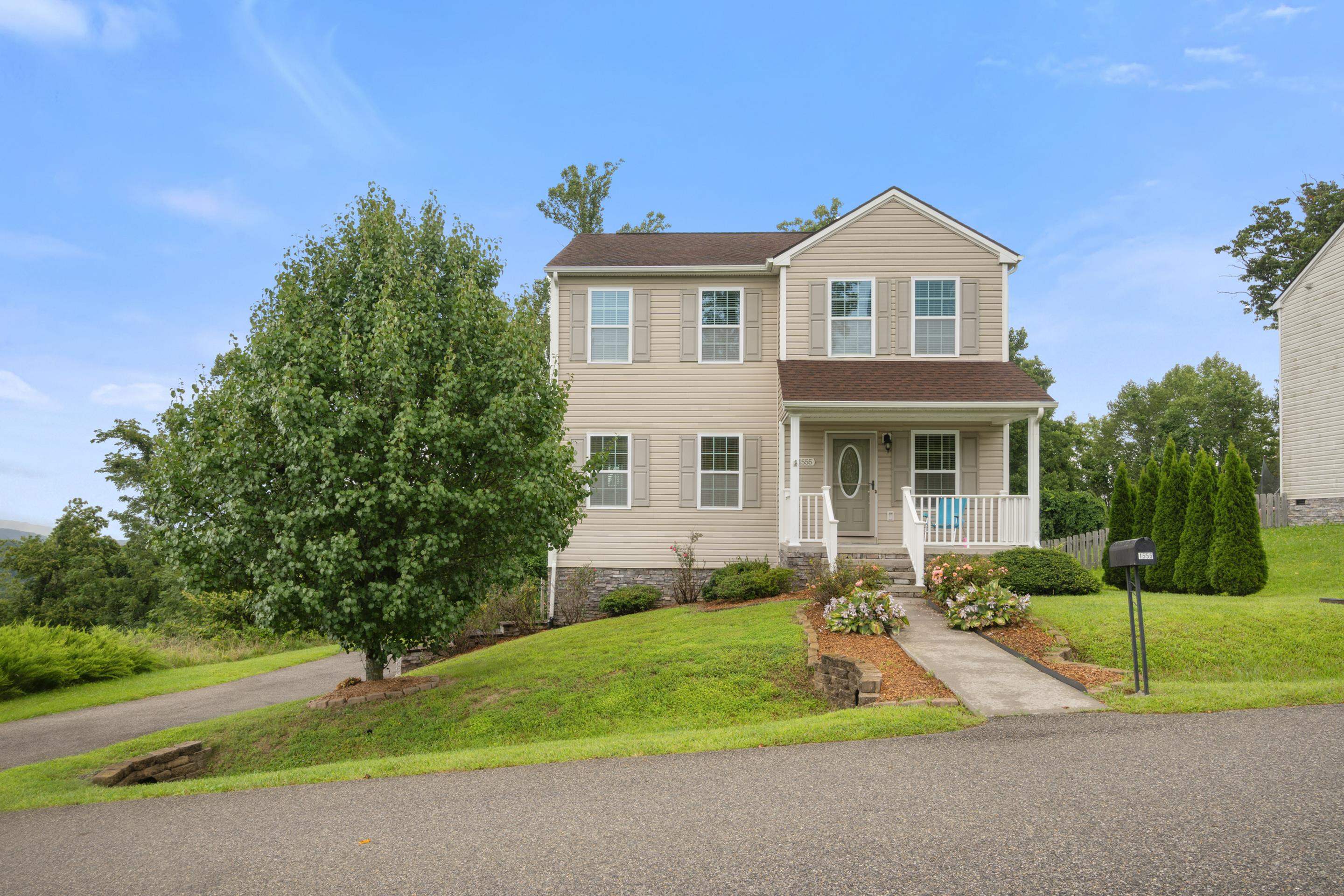 1555 Sherwood Drive Christiansburg VA 24073