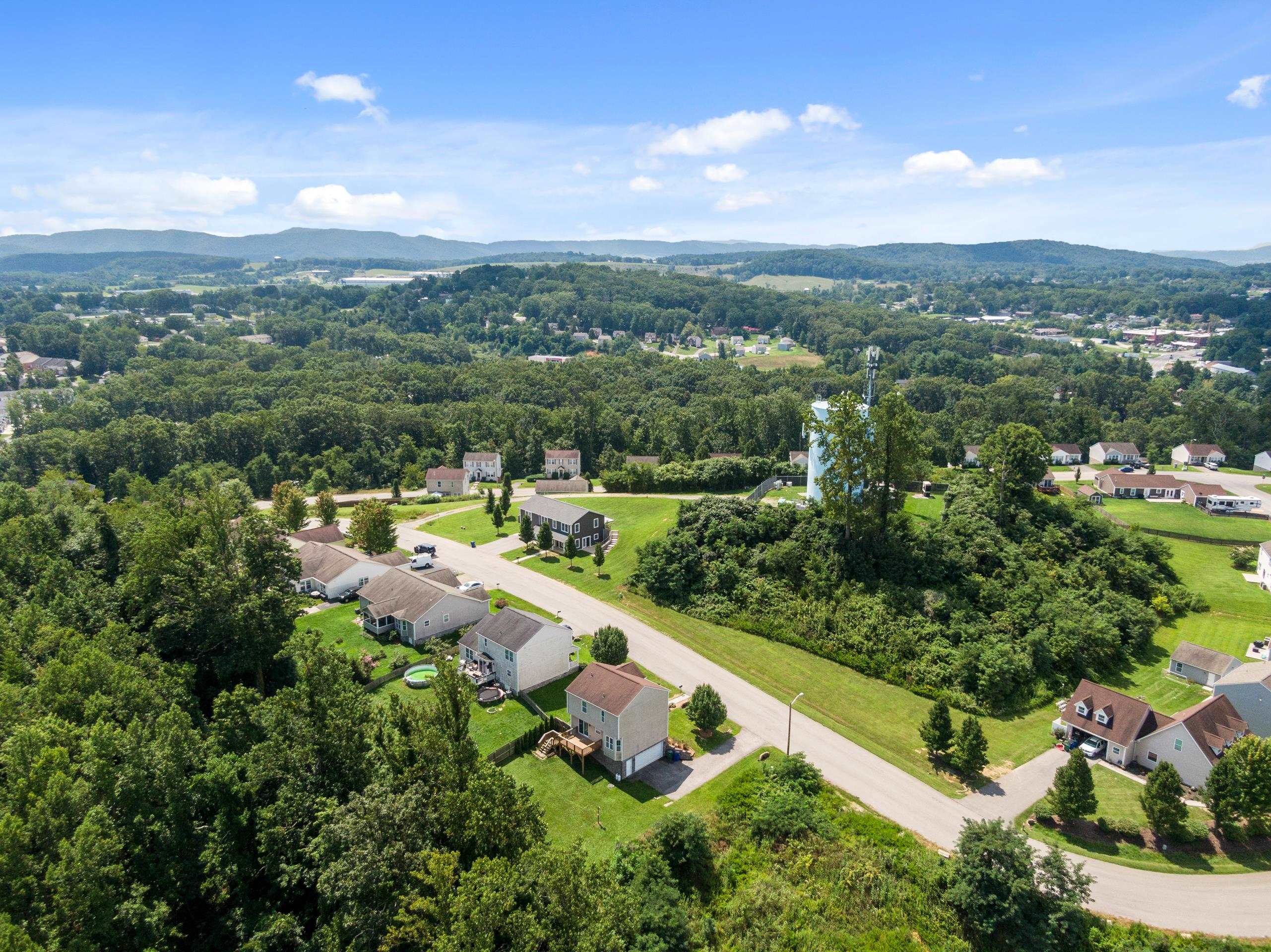 1555 Sherwood Drive Christiansburg VA 24073