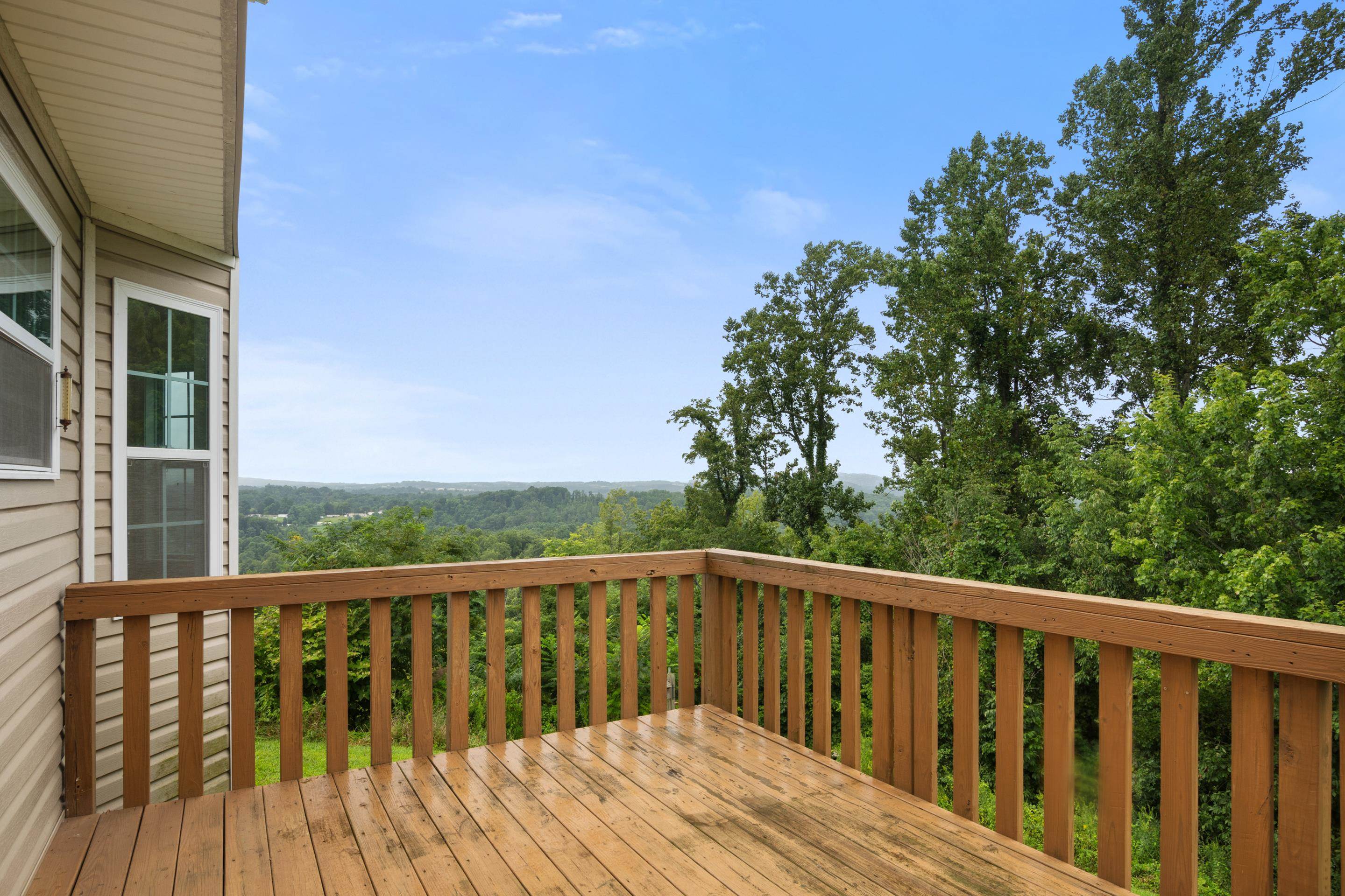 1555 Sherwood Drive Christiansburg VA 24073