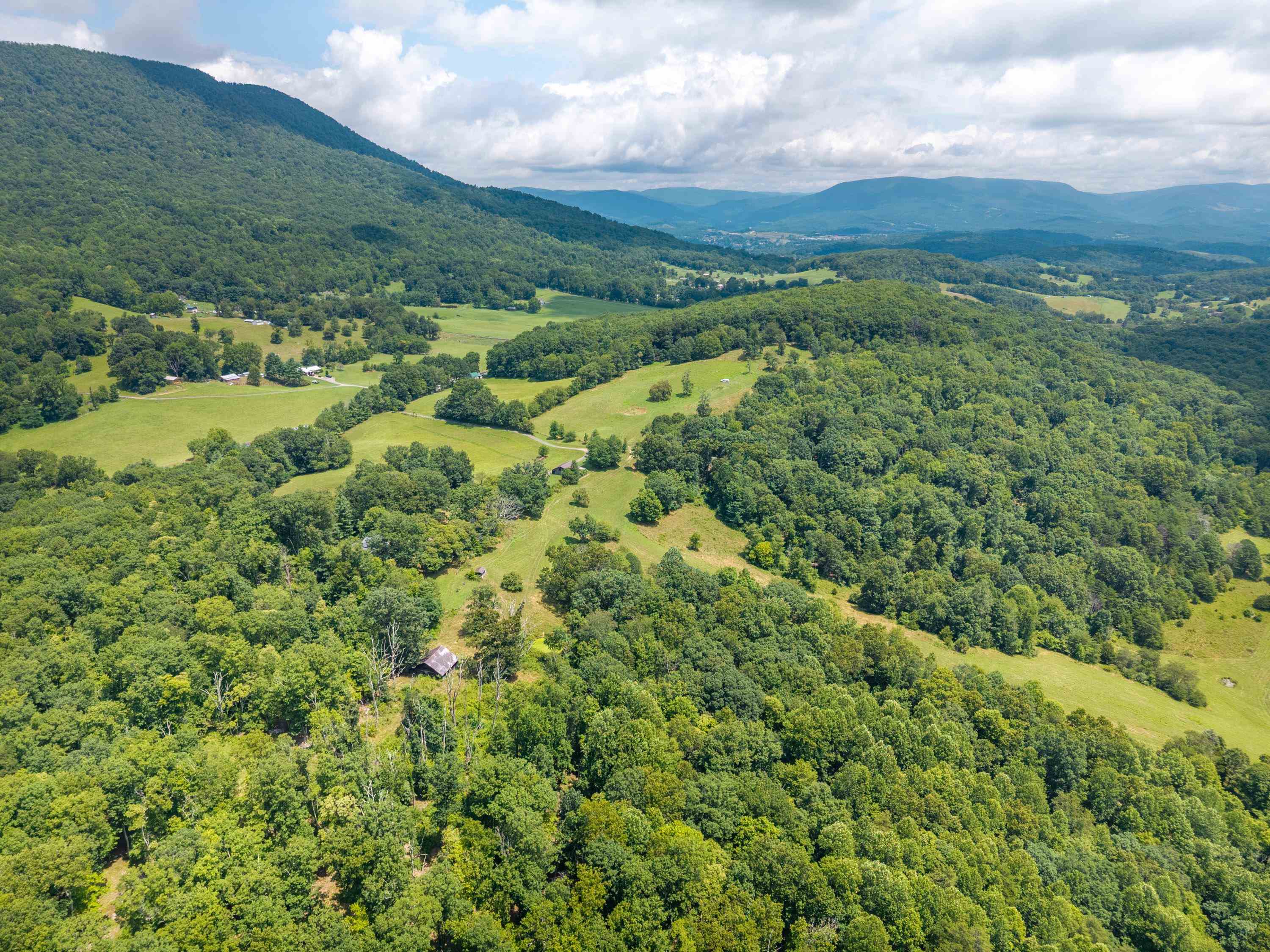 628 Wilburn Valley Road Pearisburg VA 24134