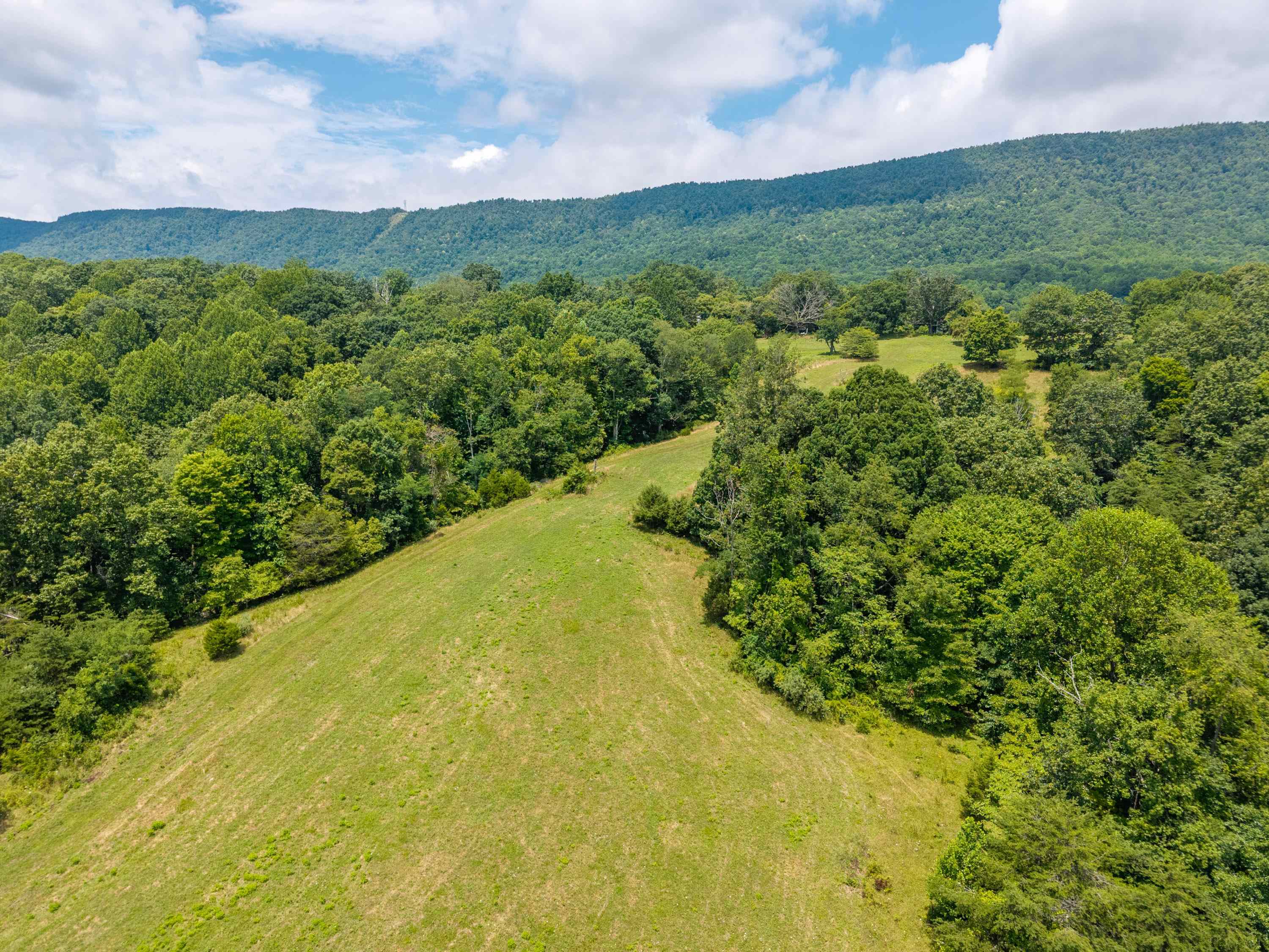 628 Wilburn Valley Road Pearisburg VA 24134