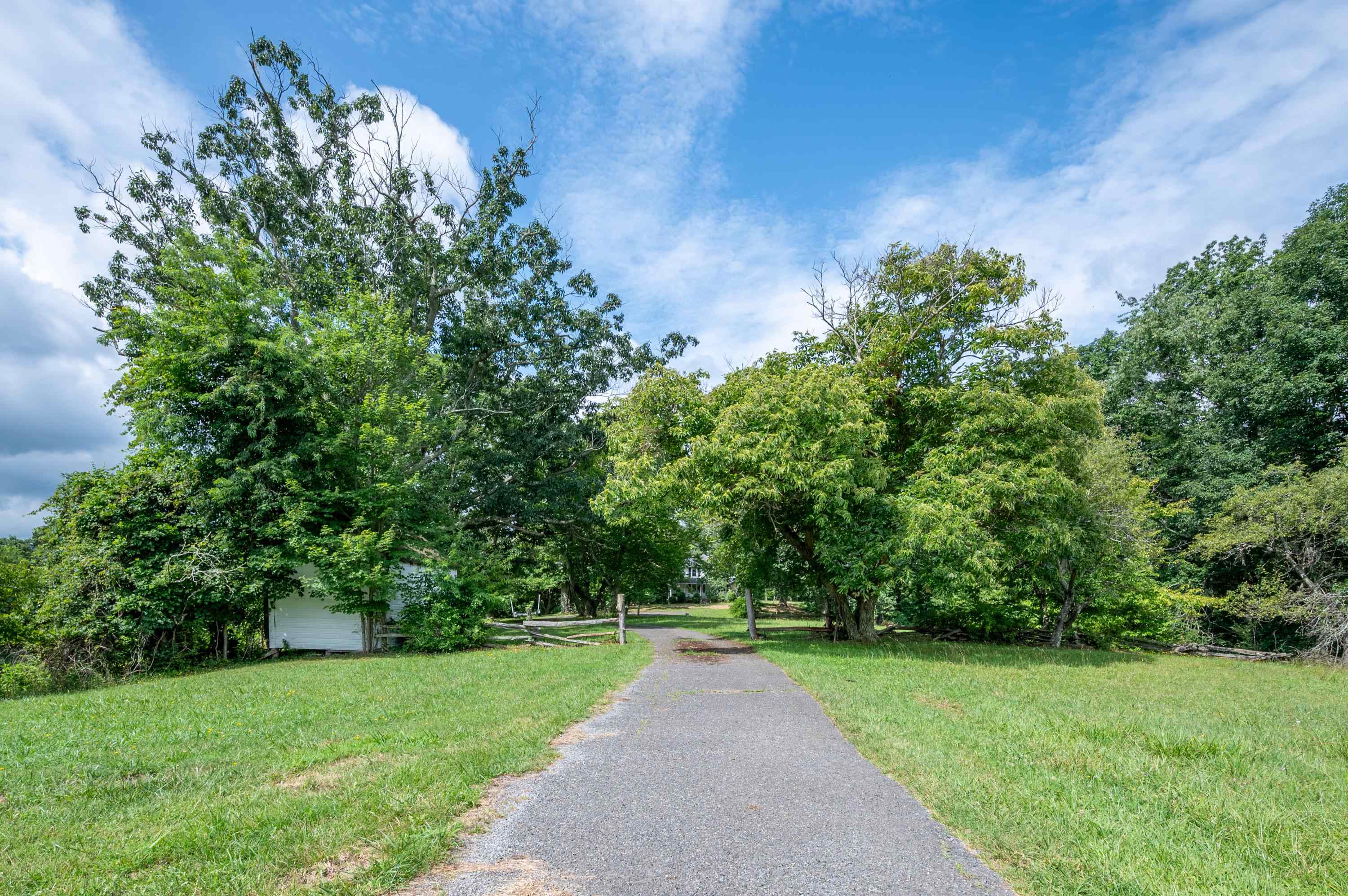 628 Wilburn Valley Road Pearisburg VA 24134