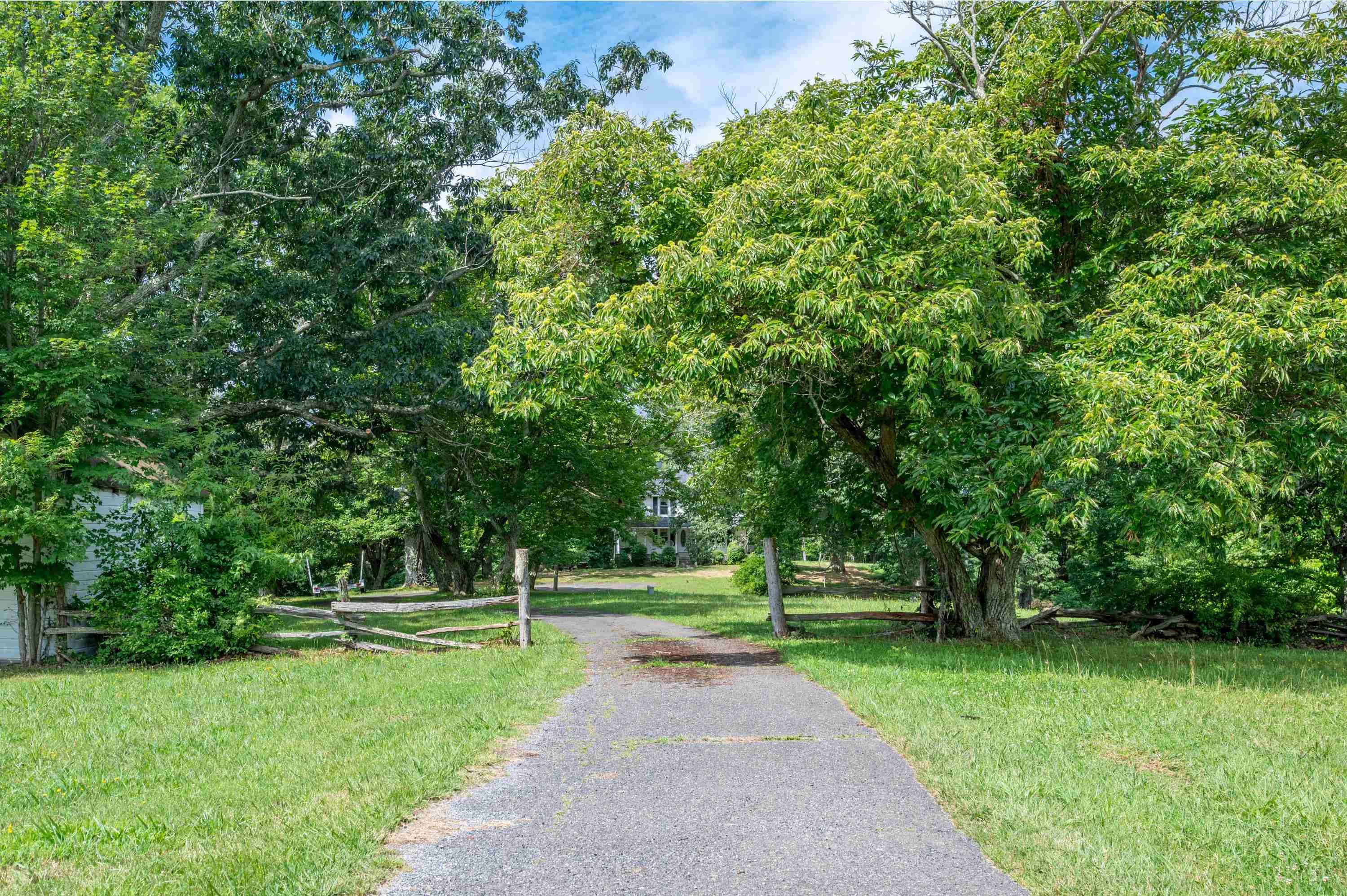 628 Wilburn Valley Road Pearisburg VA 24134