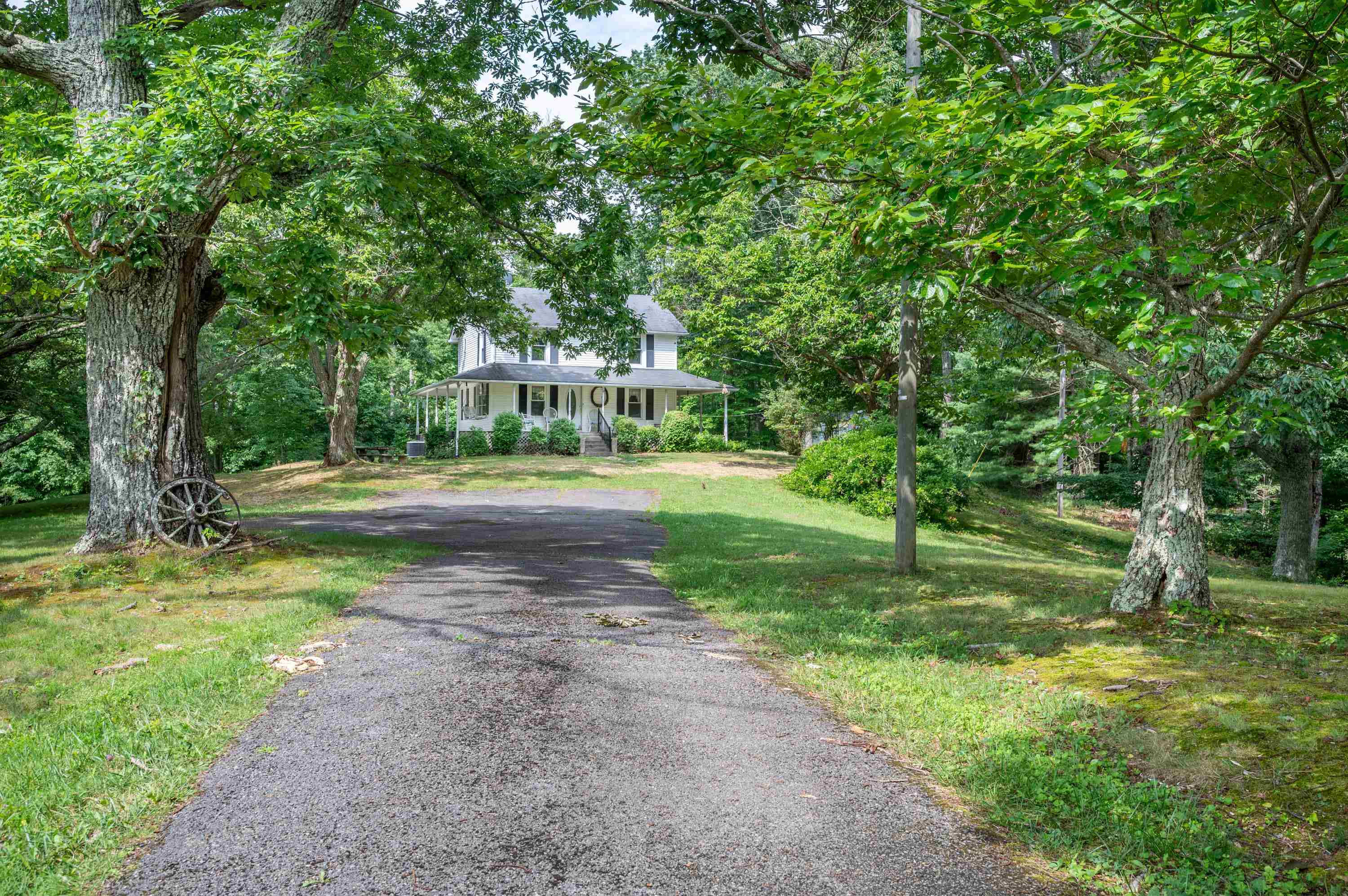 628 Wilburn Valley Road Pearisburg VA 24134