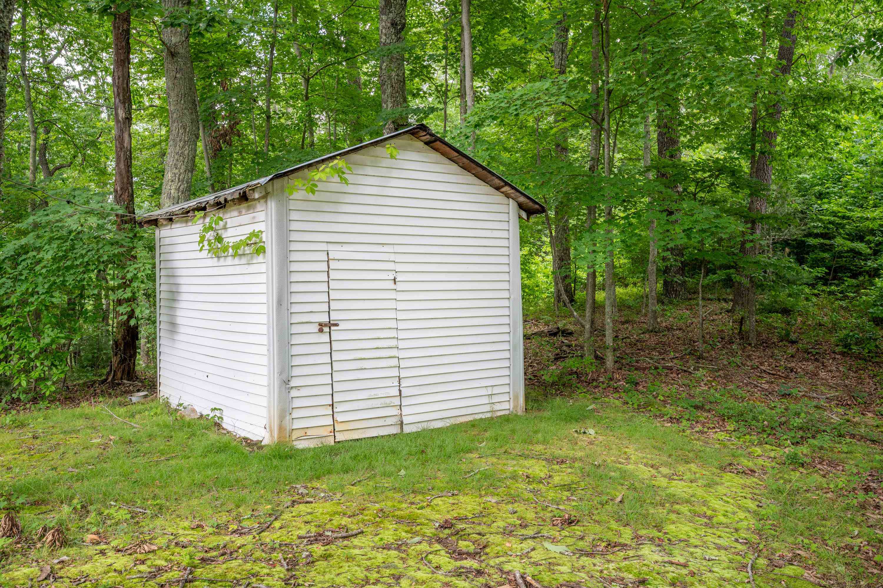 628 Wilburn Valley Road Pearisburg VA 24134