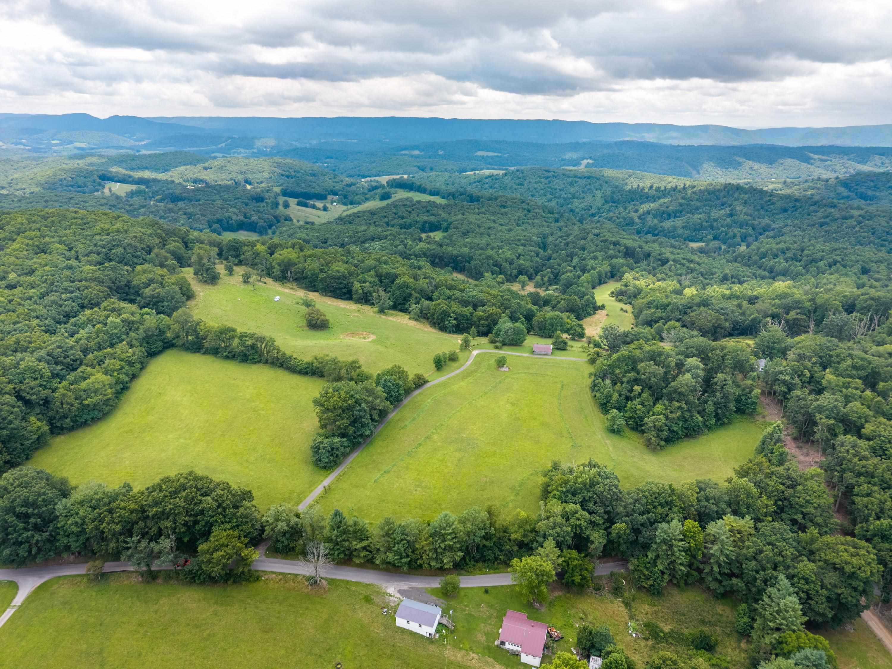 628 Wilburn Valley Road Pearisburg VA 24134