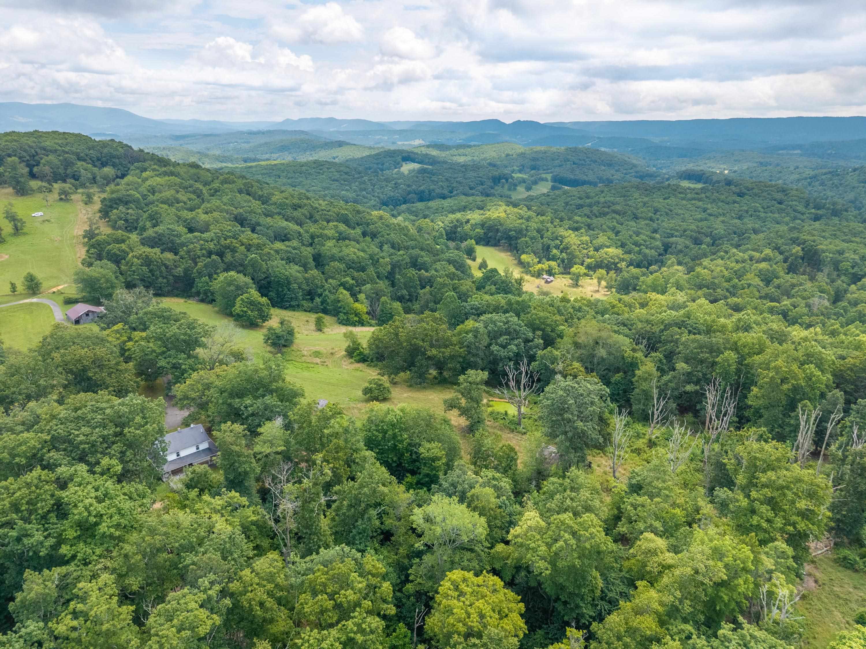 628 Wilburn Valley Road Pearisburg VA 24134