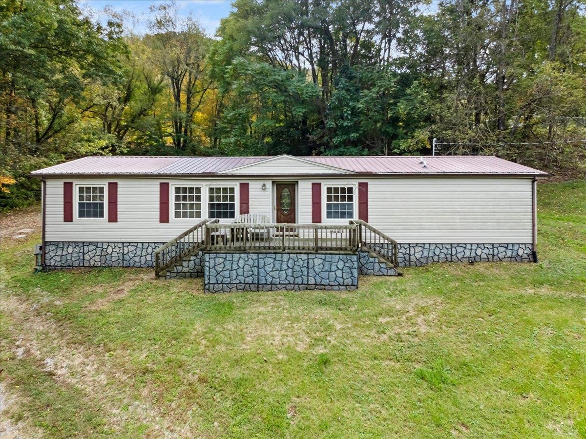 214 Maybrook Road Pembroke VA 24136