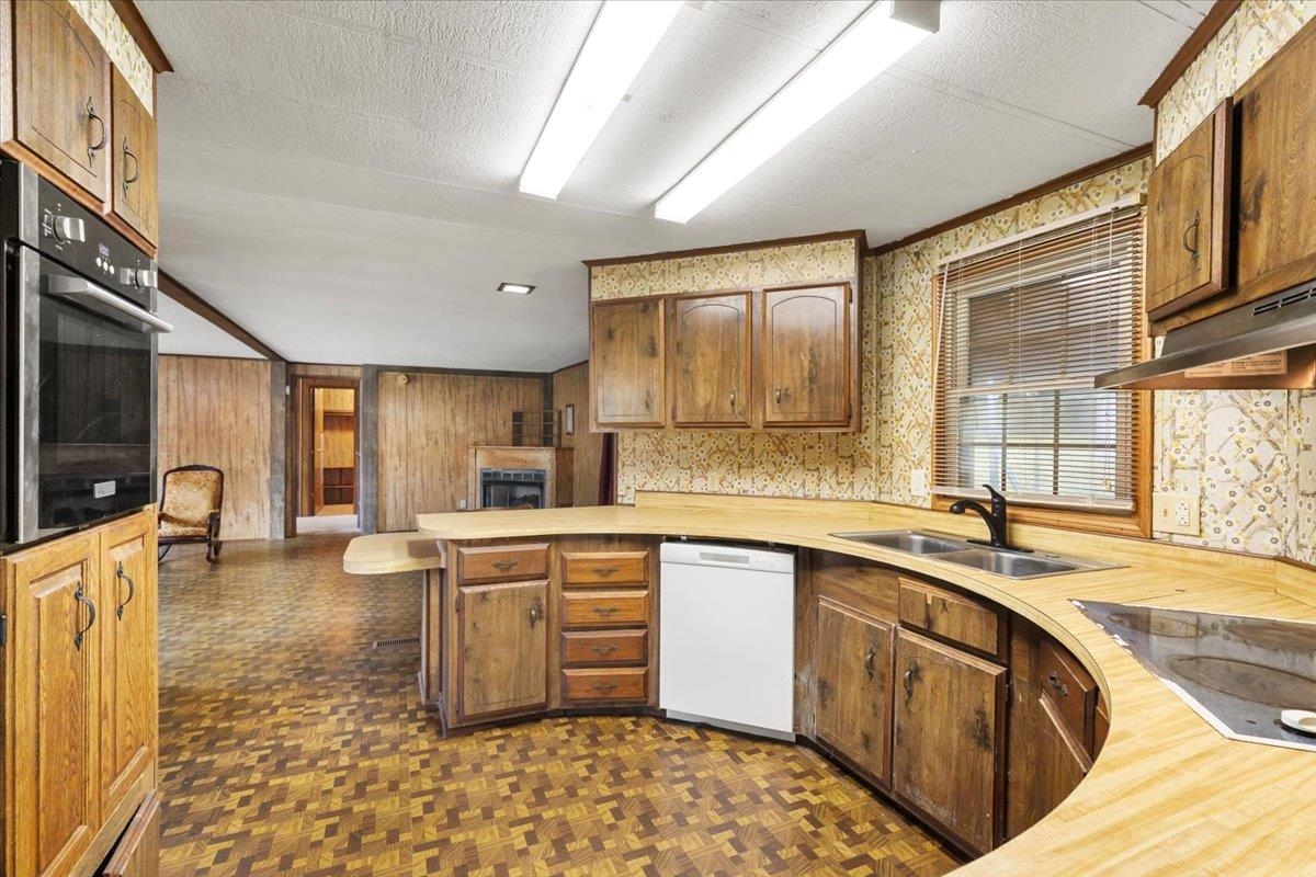 214 Maybrook Road Pembroke VA 24136