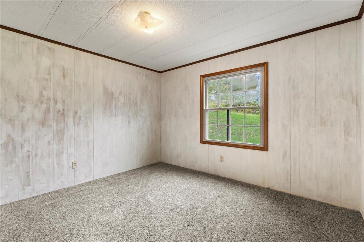 214 Maybrook Road Pembroke VA 24136