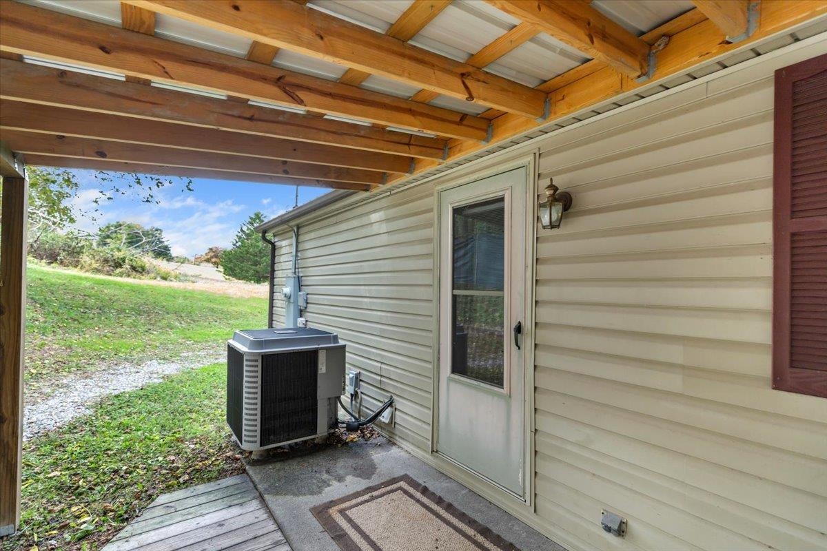 214 Maybrook Road Pembroke VA 24136