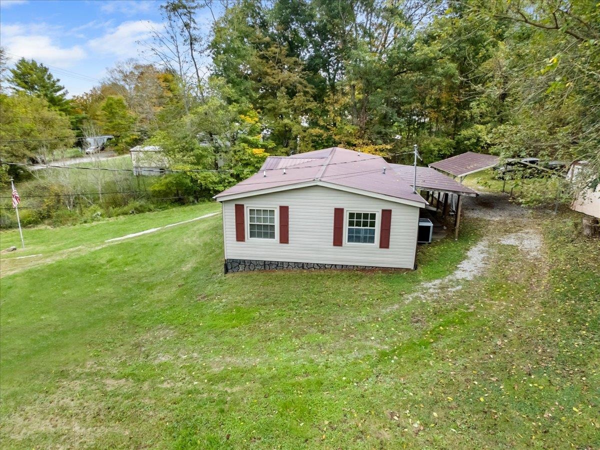 214 Maybrook Road Pembroke VA 24136