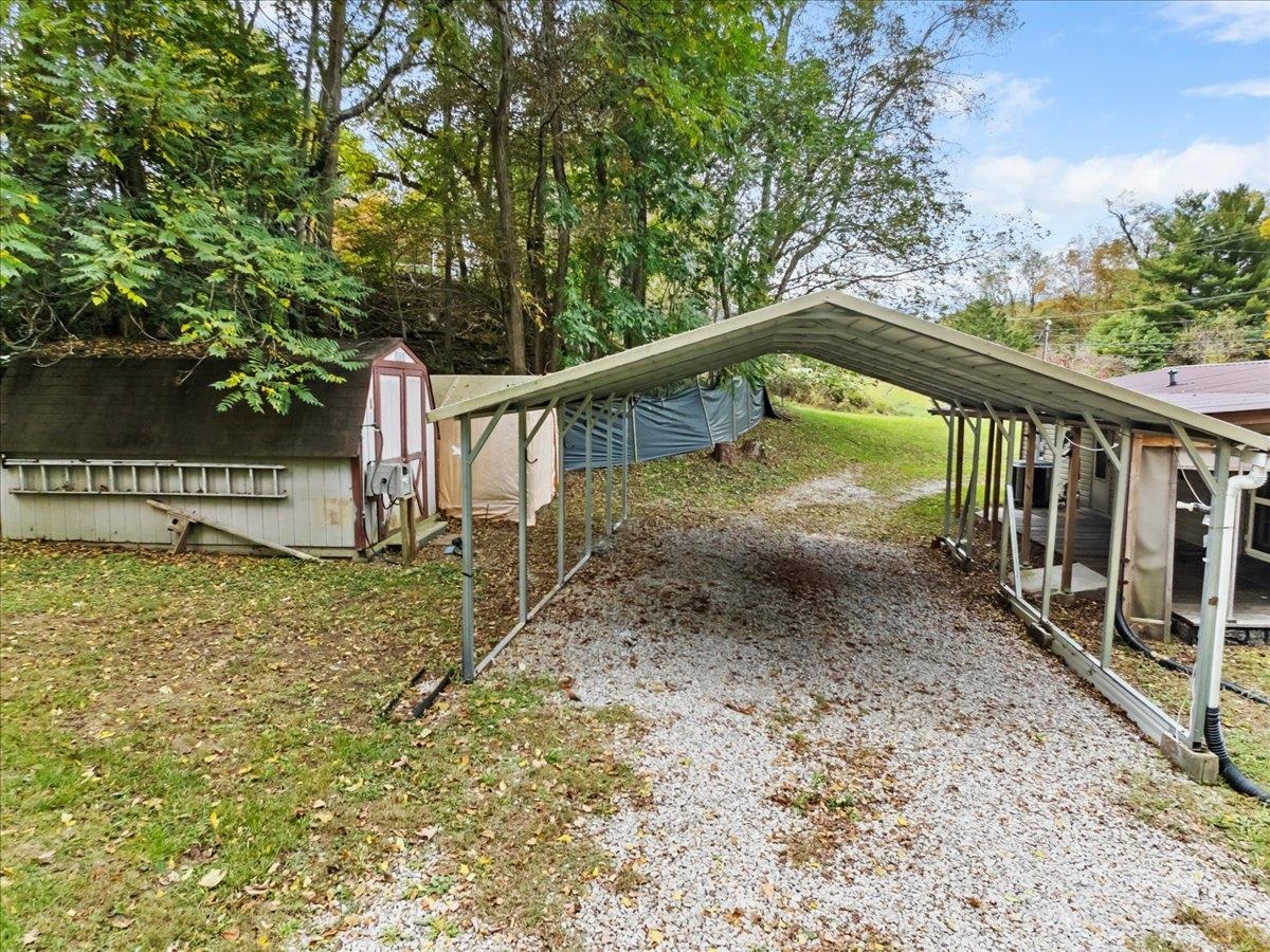 214 Maybrook Road Pembroke VA 24136