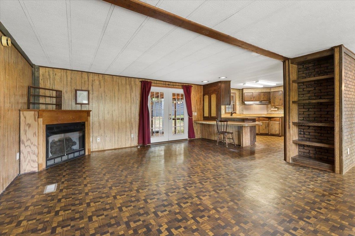 214 Maybrook Road Pembroke VA 24136