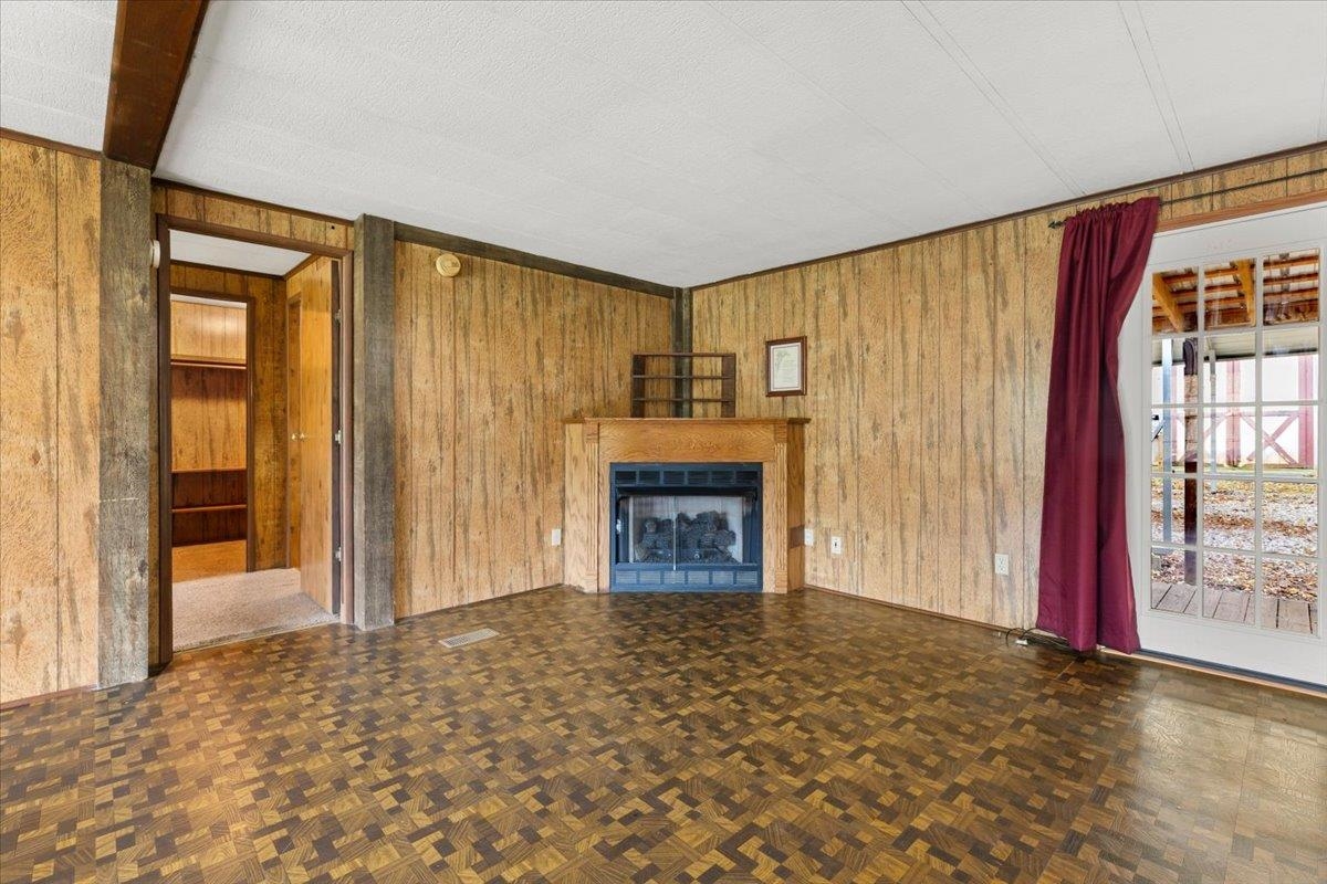 214 Maybrook Road Pembroke VA 24136