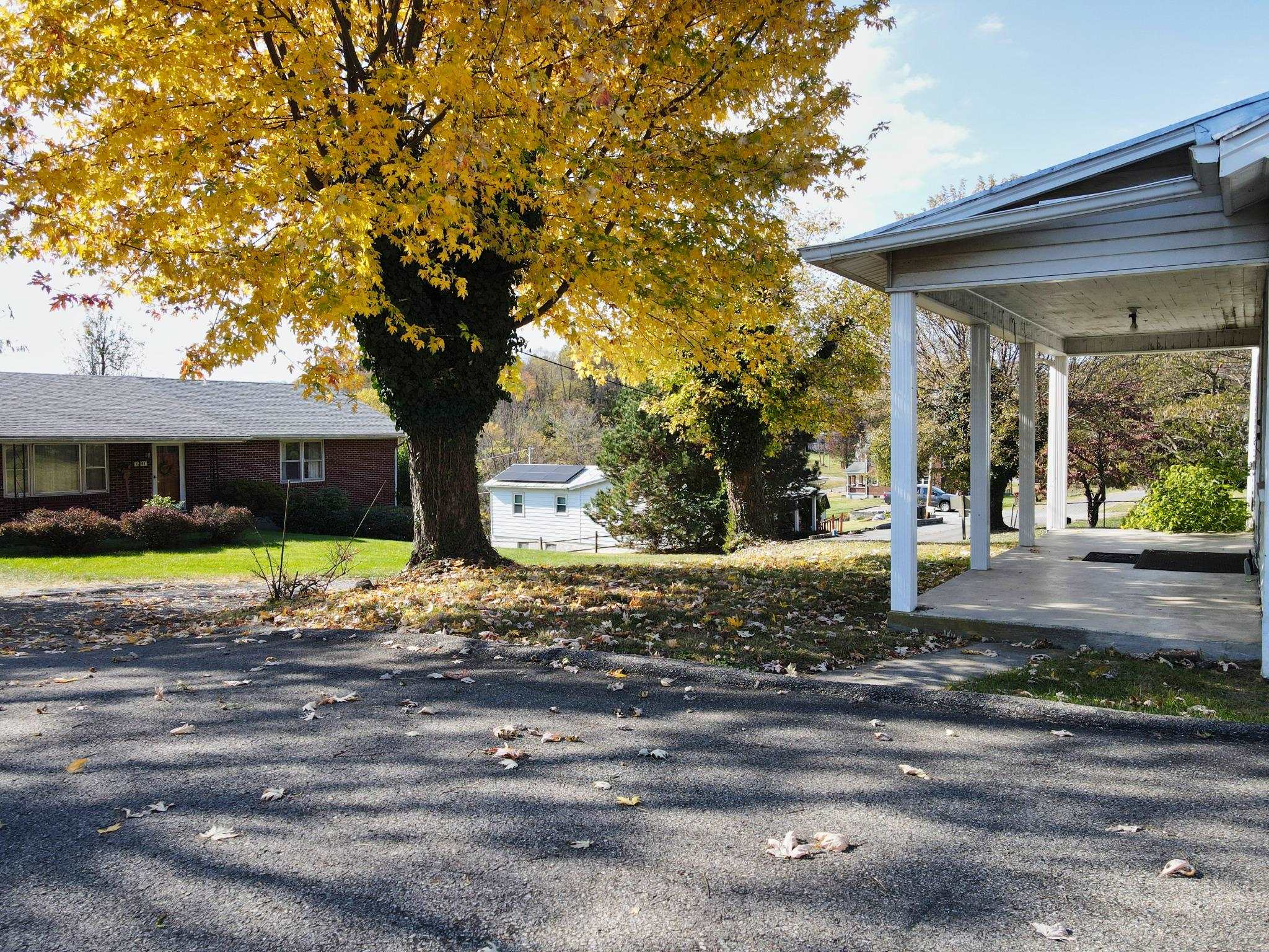 6440 Divers Road Radford VA 24141