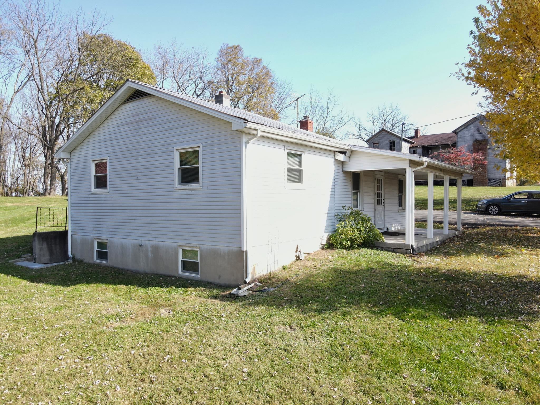 6440 Divers Road Radford VA 24141