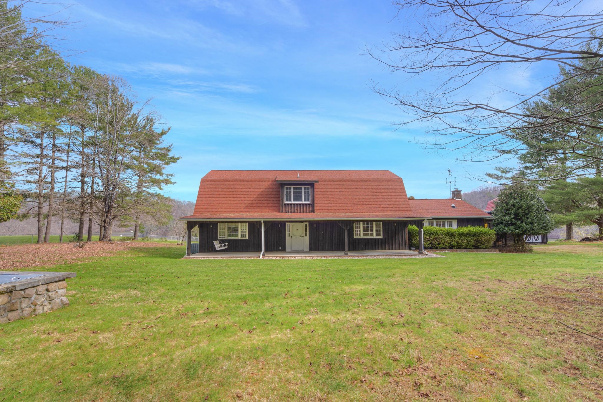 4642 Waterfront Farms Drive Draper VA 24324