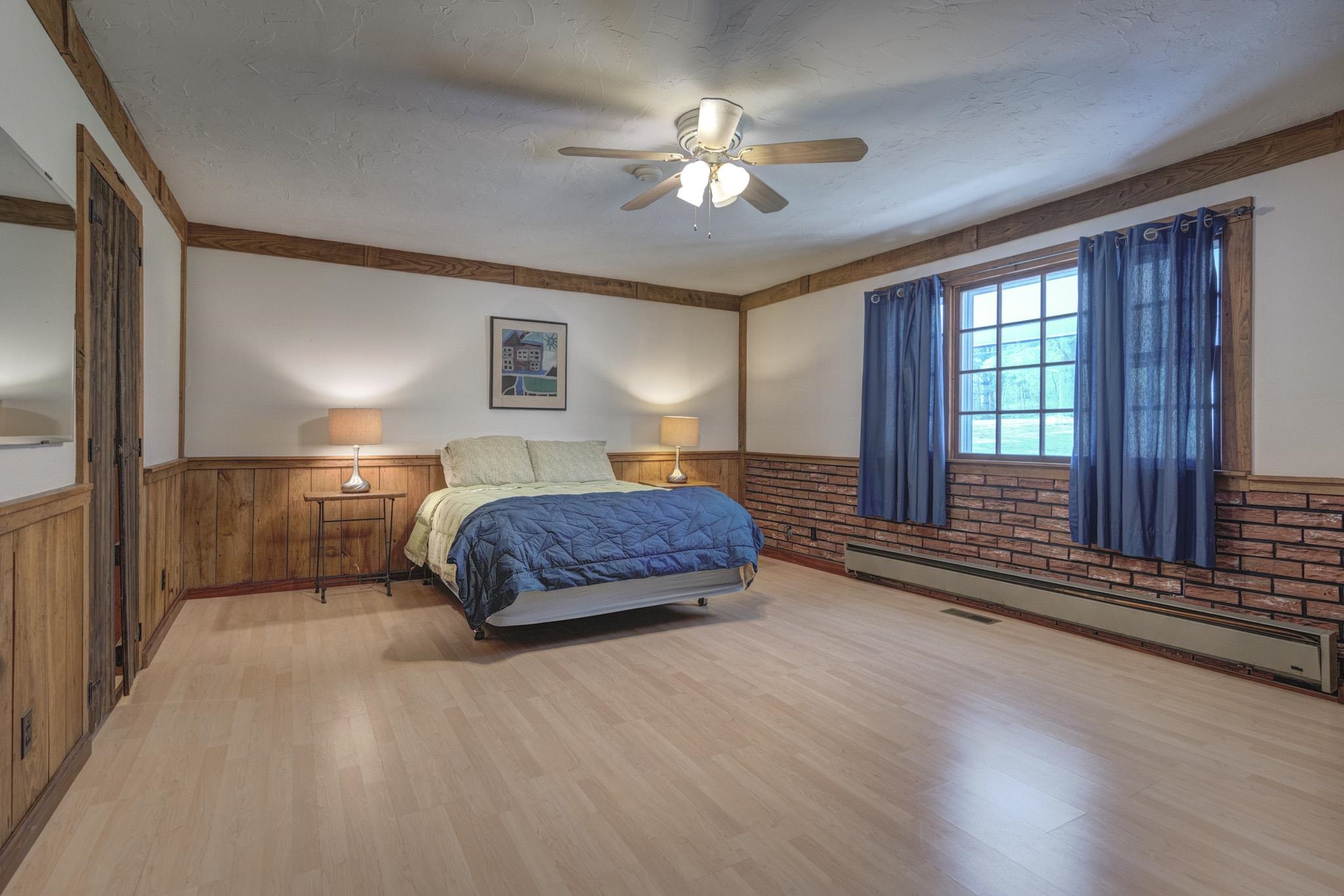 4642 Waterfront Farms Drive Draper VA 24324