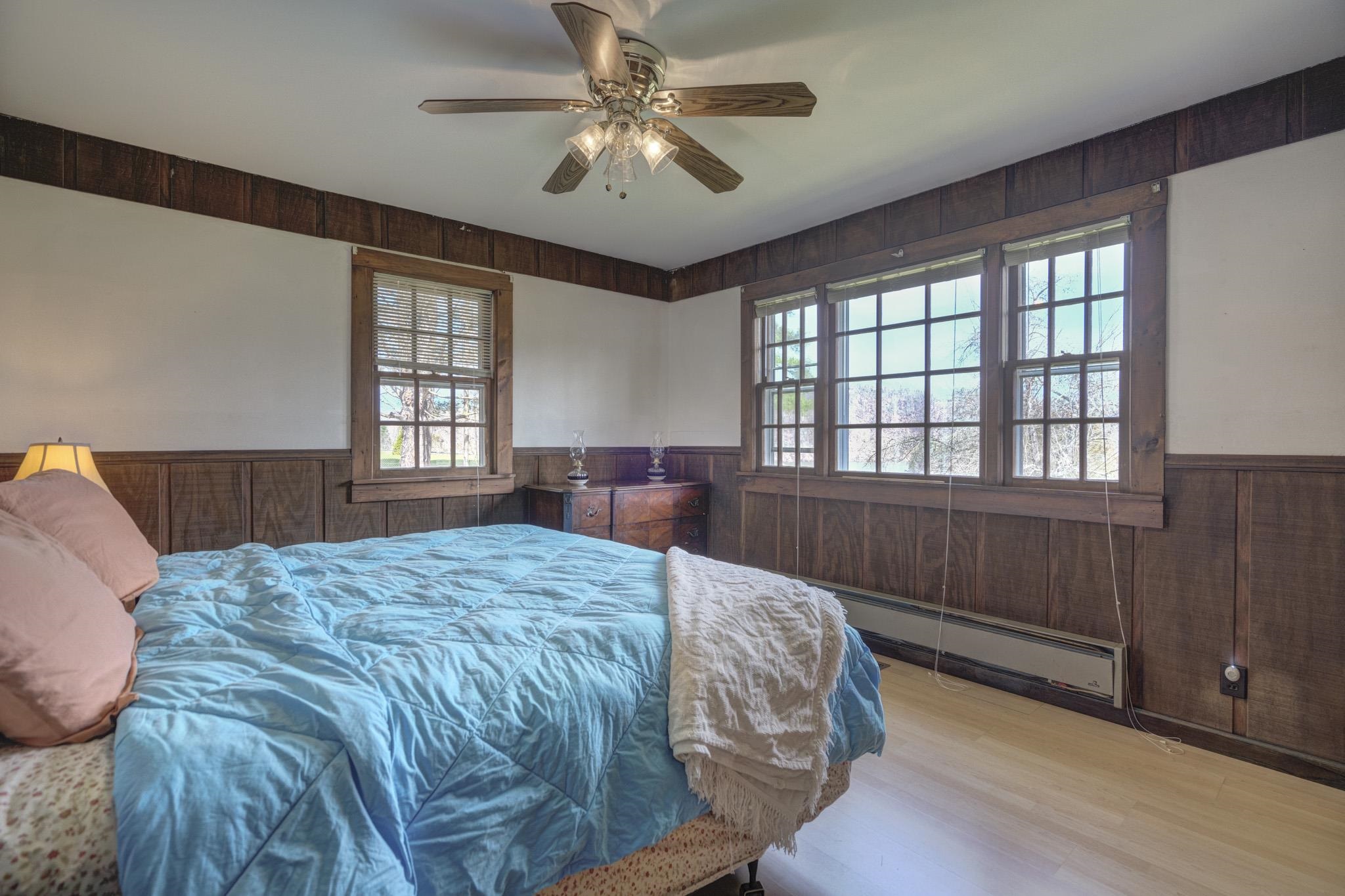 4642 Waterfront Farms Drive Draper VA 24324