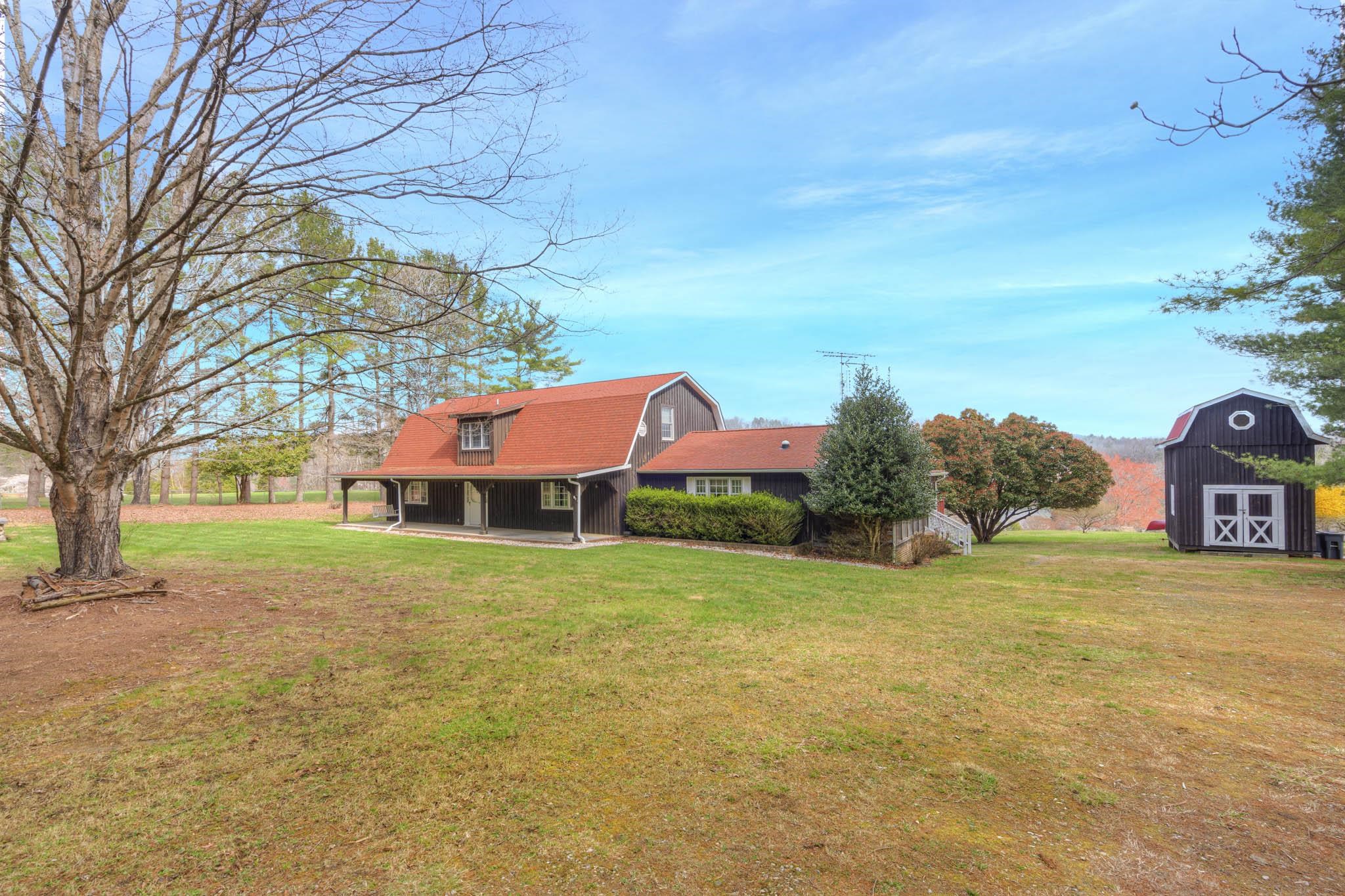 4642 Waterfront Farms Drive Draper VA 24324