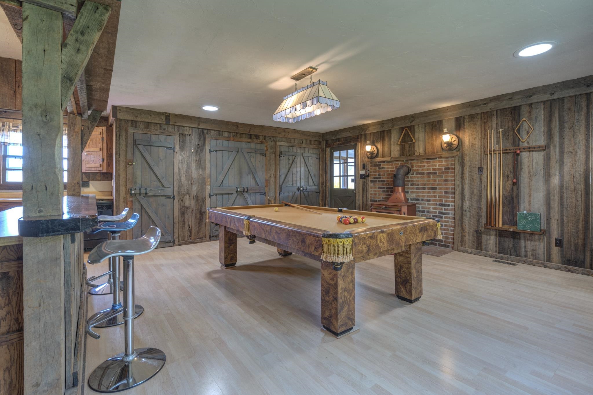 4642 Waterfront Farms Drive Draper VA 24324