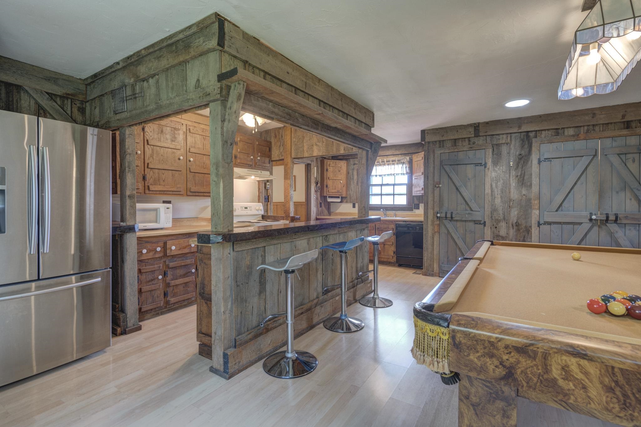 4642 Waterfront Farms Drive Draper VA 24324