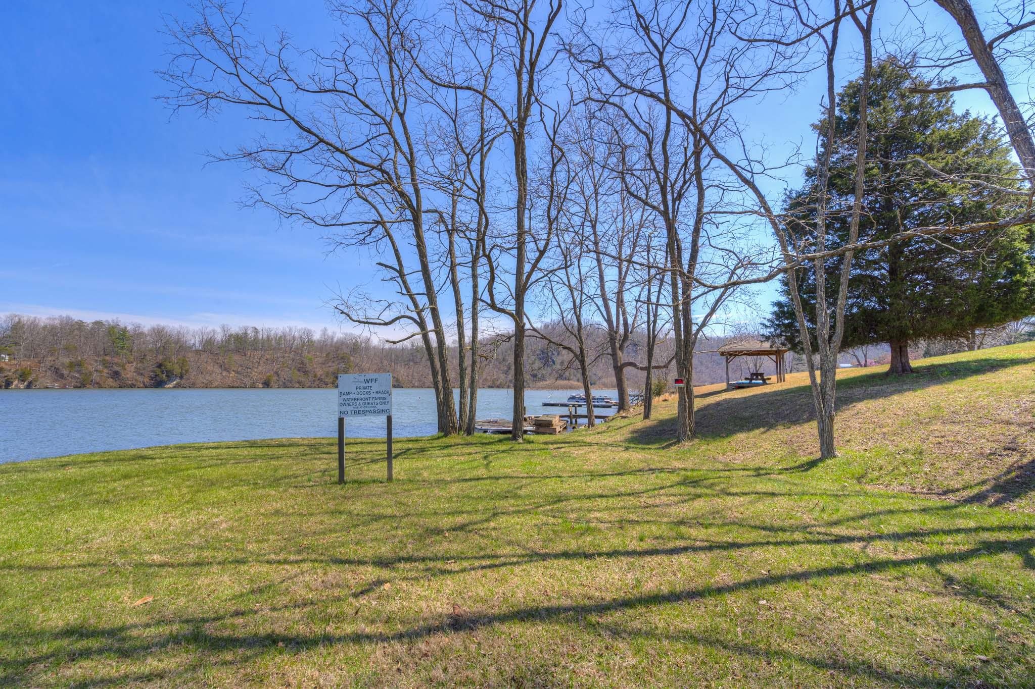 4642 Waterfront Farms Drive Draper VA 24324