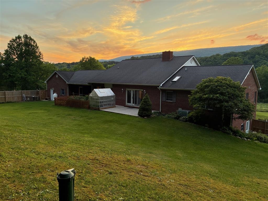 2103 Wolf Creek Road Narrows VA 24124