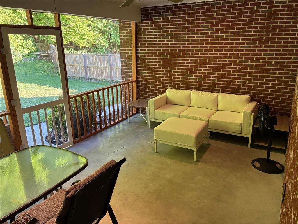 2103 Wolf Creek Road Narrows VA 24124
