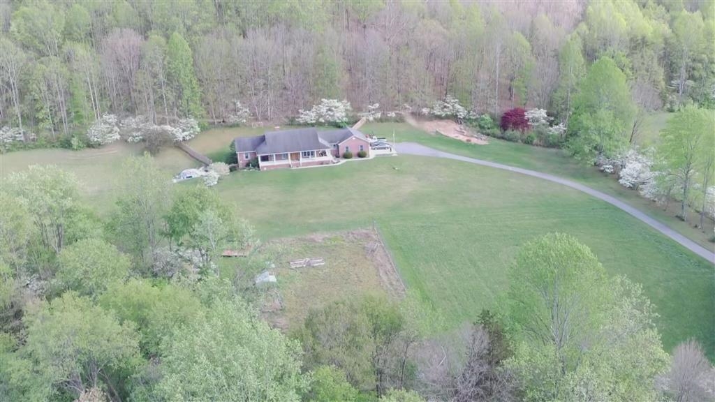 2103 Wolf Creek Road Narrows VA 24124