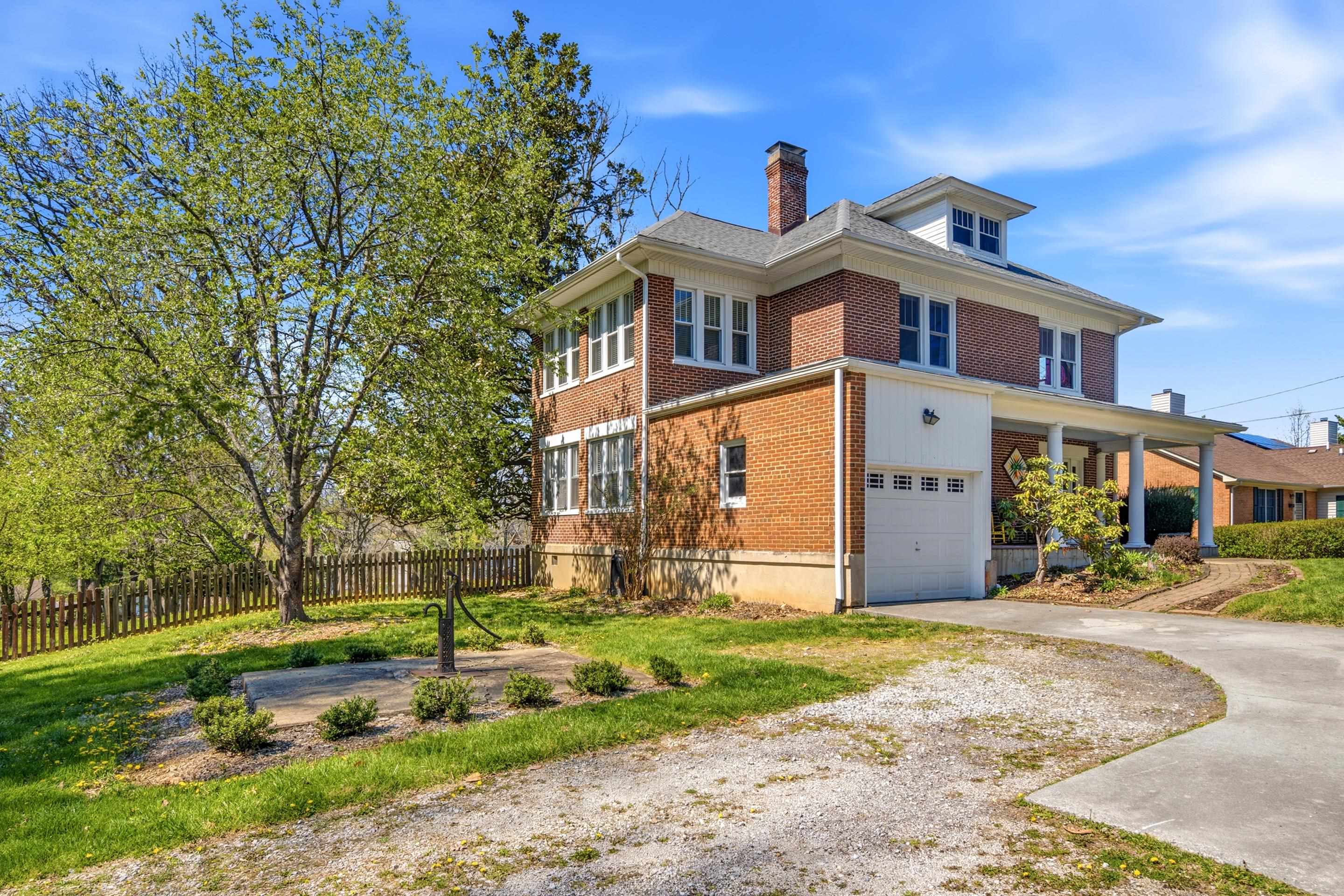 805 W Main Street Christiansburg VA 24073