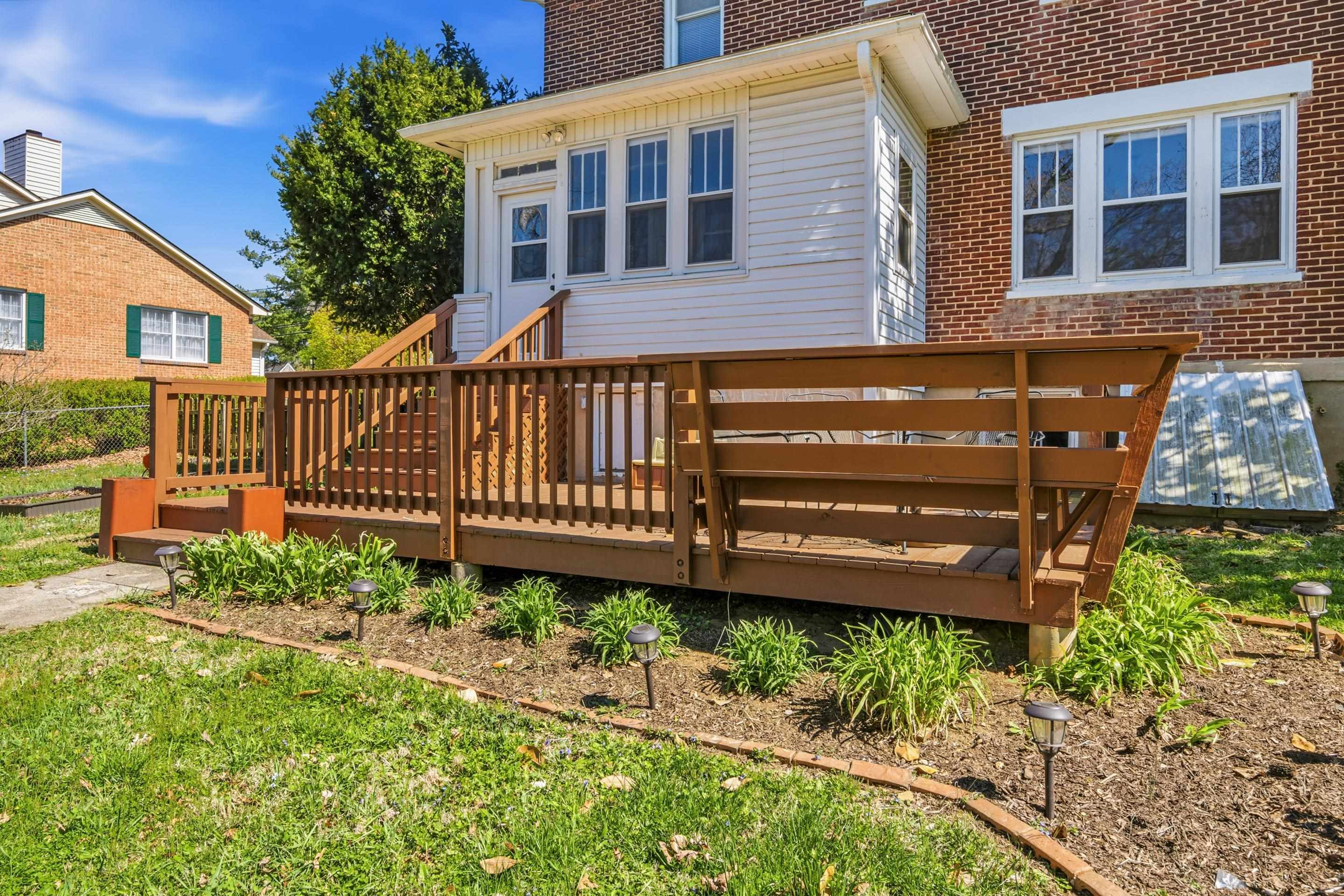 805 W Main Street Christiansburg VA 24073