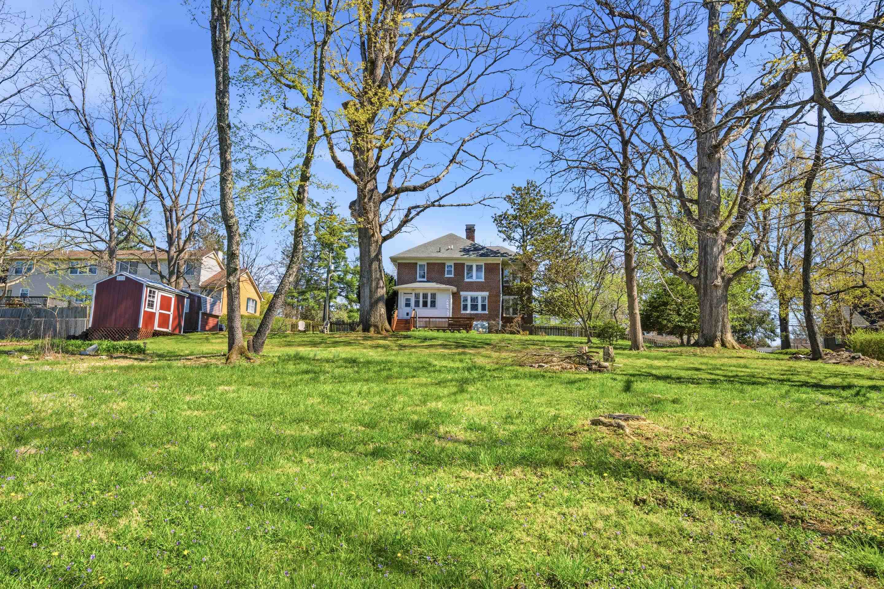 805 W Main Street Christiansburg VA 24073