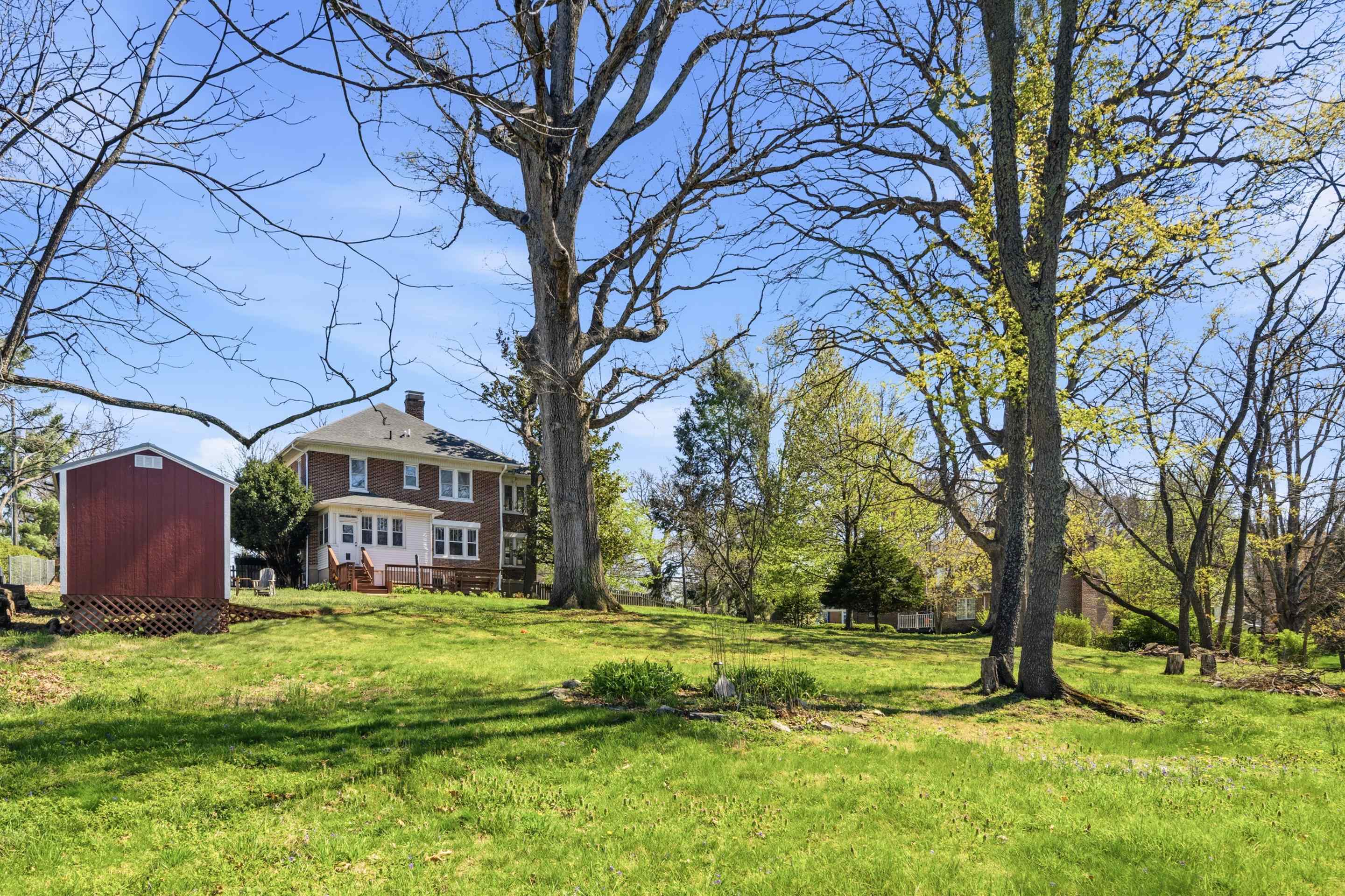 805 W Main Street Christiansburg VA 24073