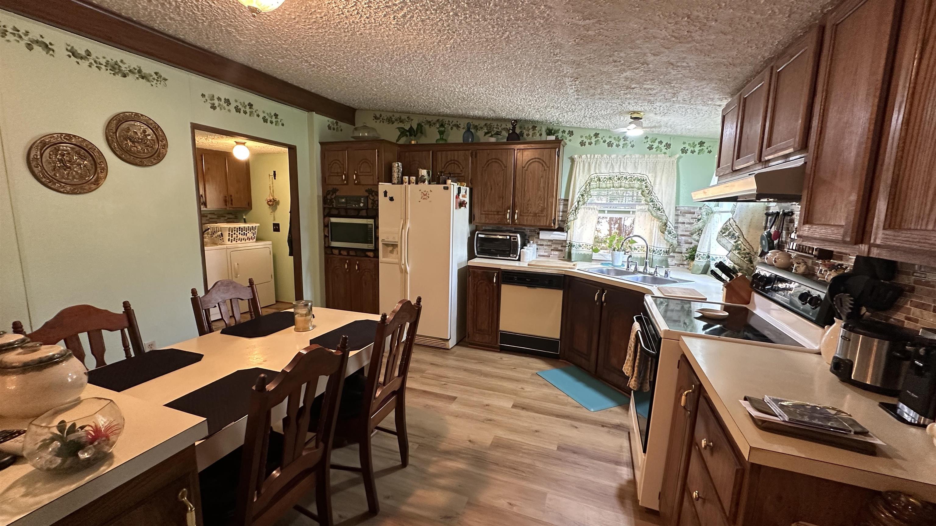 385 Lone Ash Road Barren Springs VA 24313