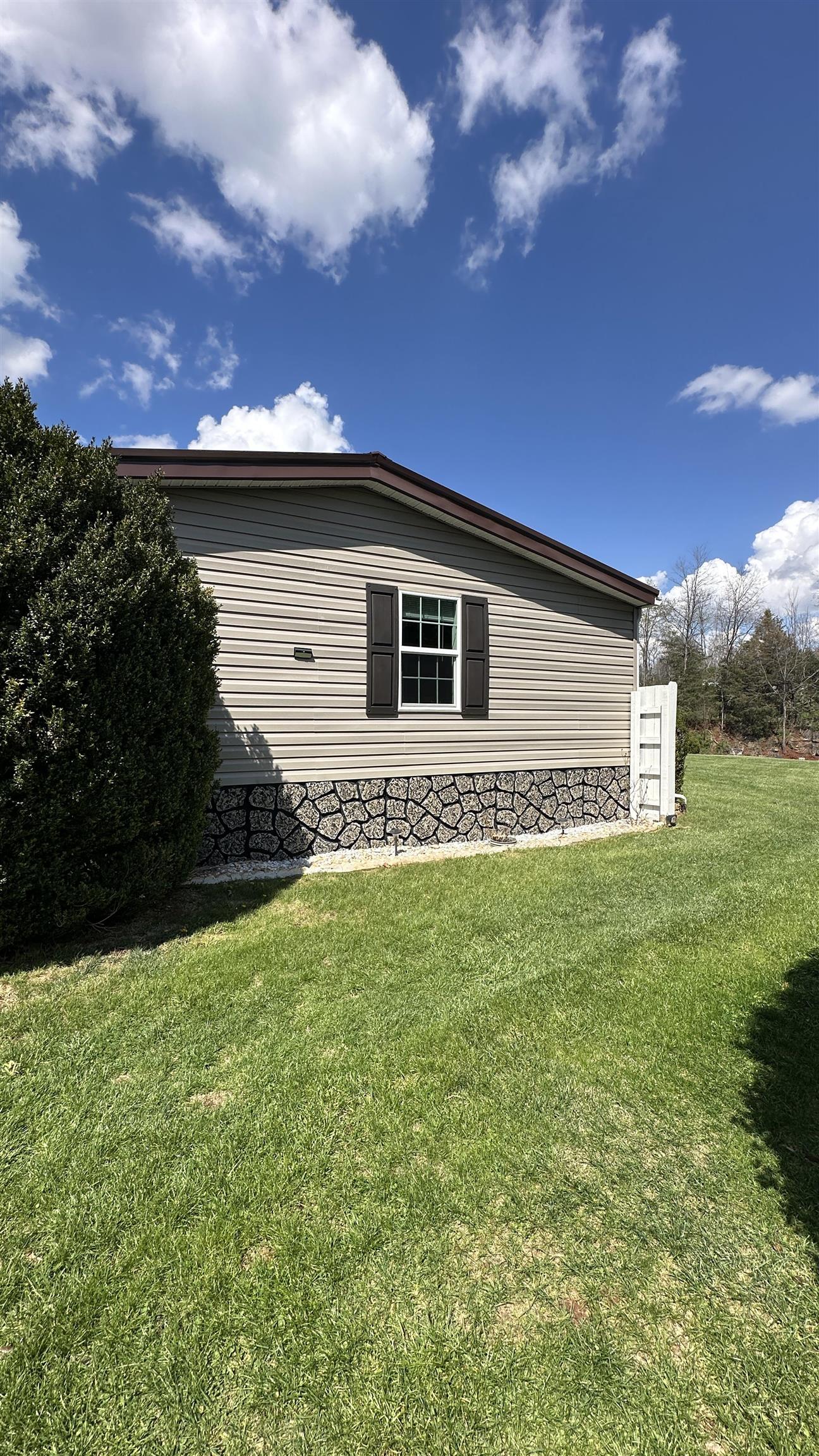 385 Lone Ash Road Barren Springs VA 24313
