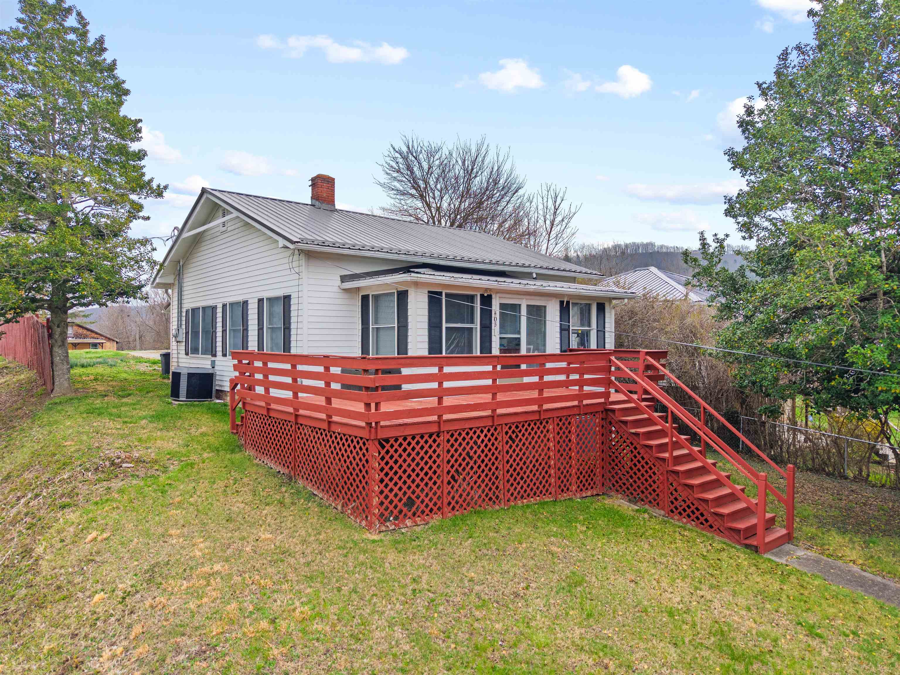 403 Madison Avenue S Pulaski VA 24301