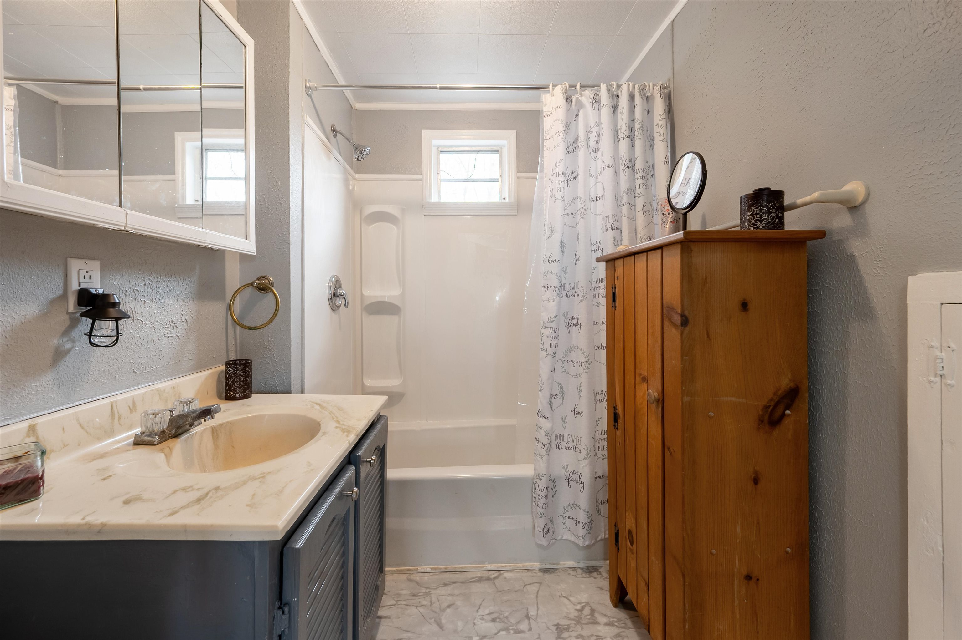 403 Madison Avenue S Pulaski VA 24301