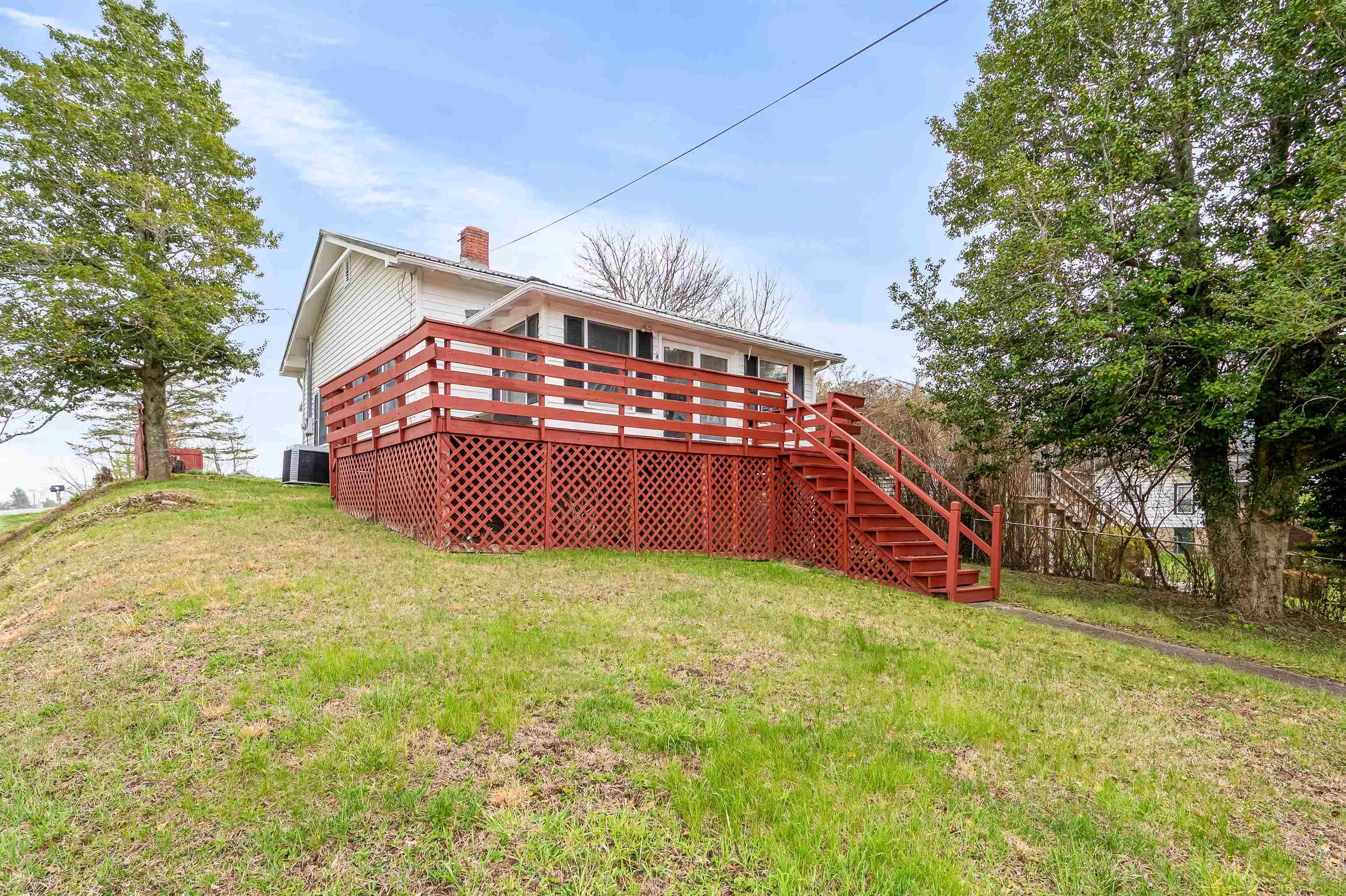 403 Madison Avenue S Pulaski VA 24301