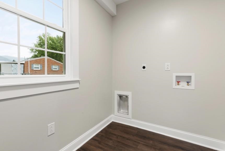 4772 Calloway Street Elliston VA 24087