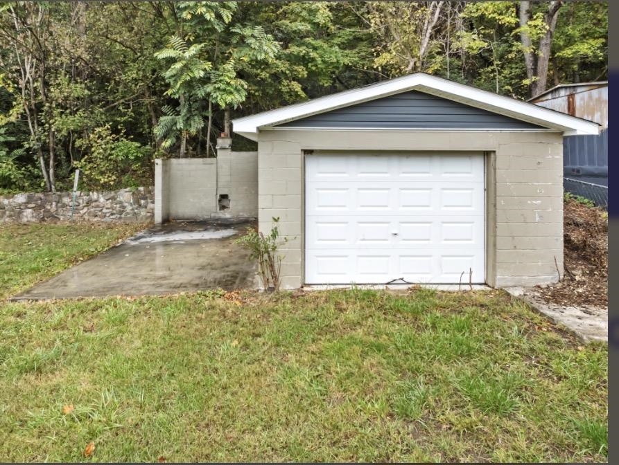 4772 Calloway Street Elliston VA 24087
