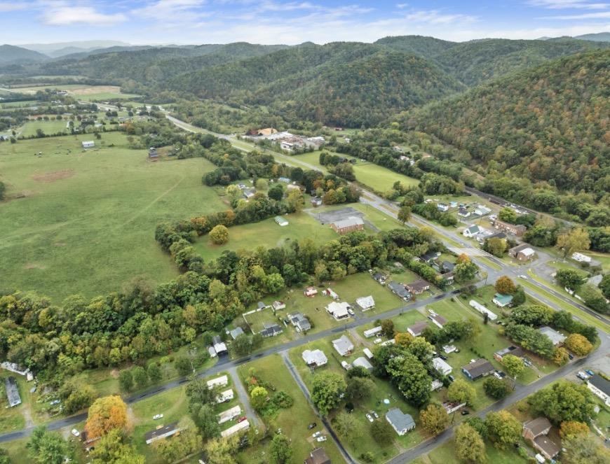 4772 Calloway Street Elliston VA 24087