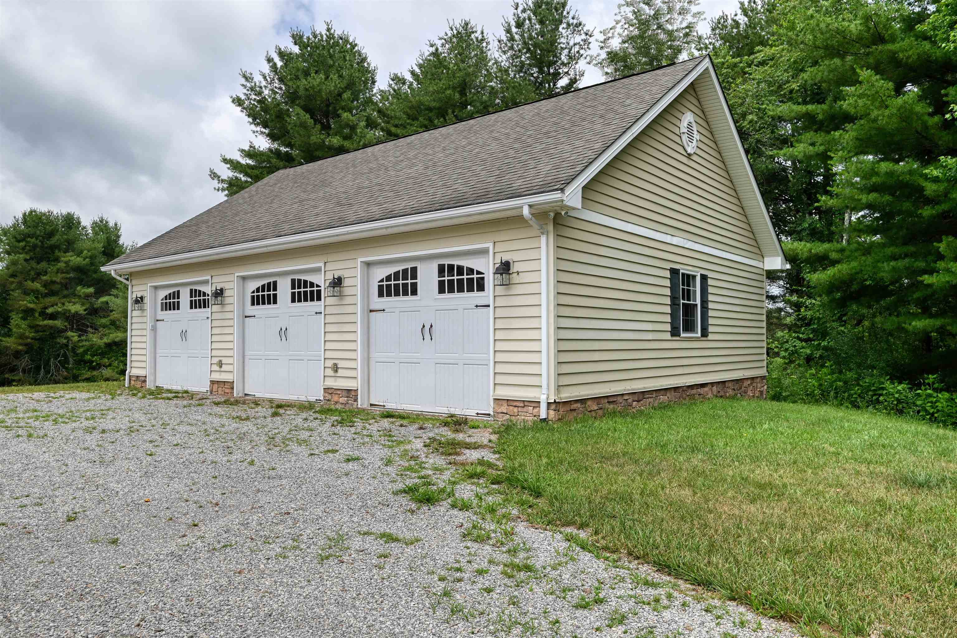 322 Timberline Road SE Copper Hill VA 24079