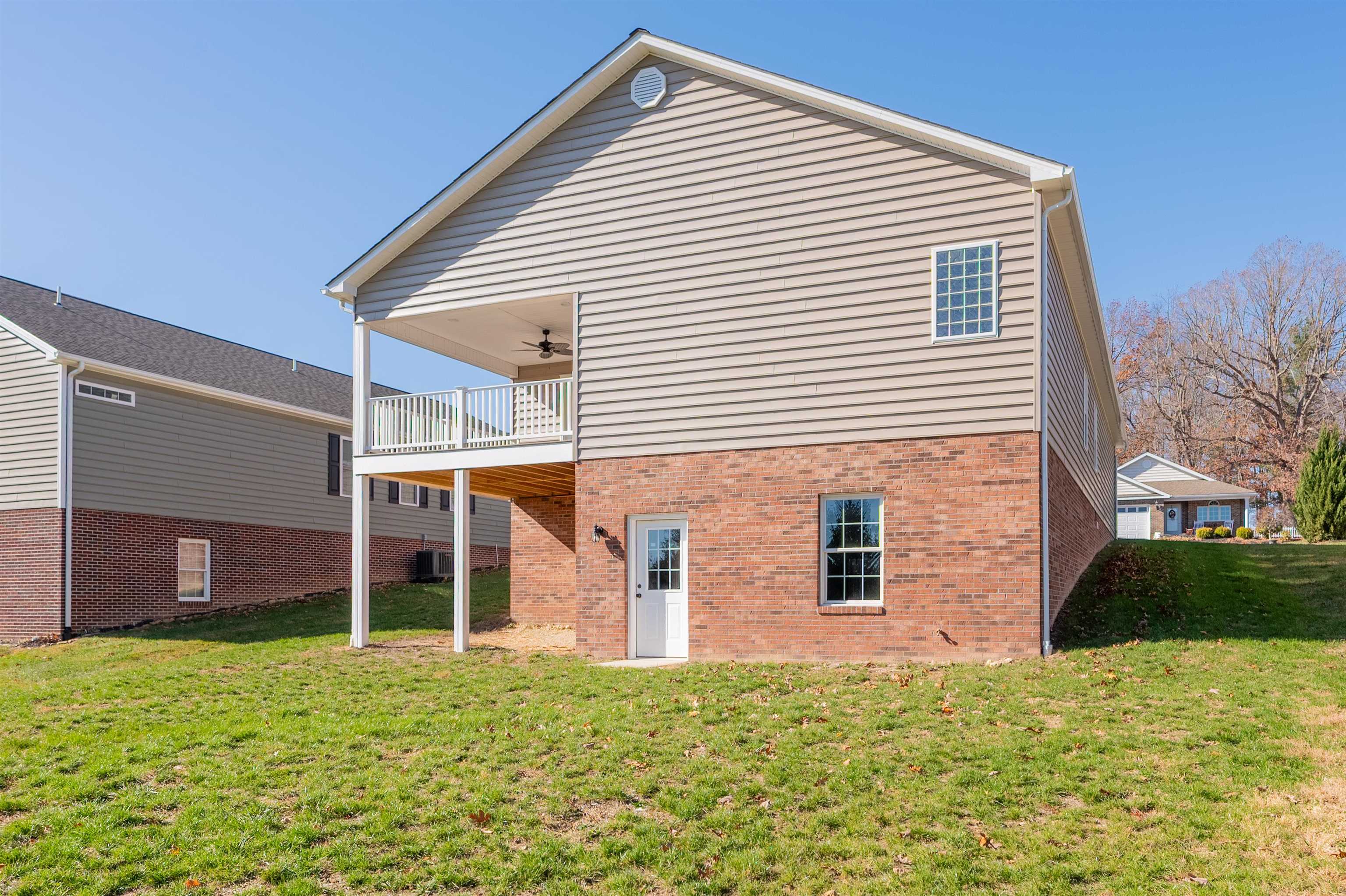 235 College Park Drive Wytheville VA 24382