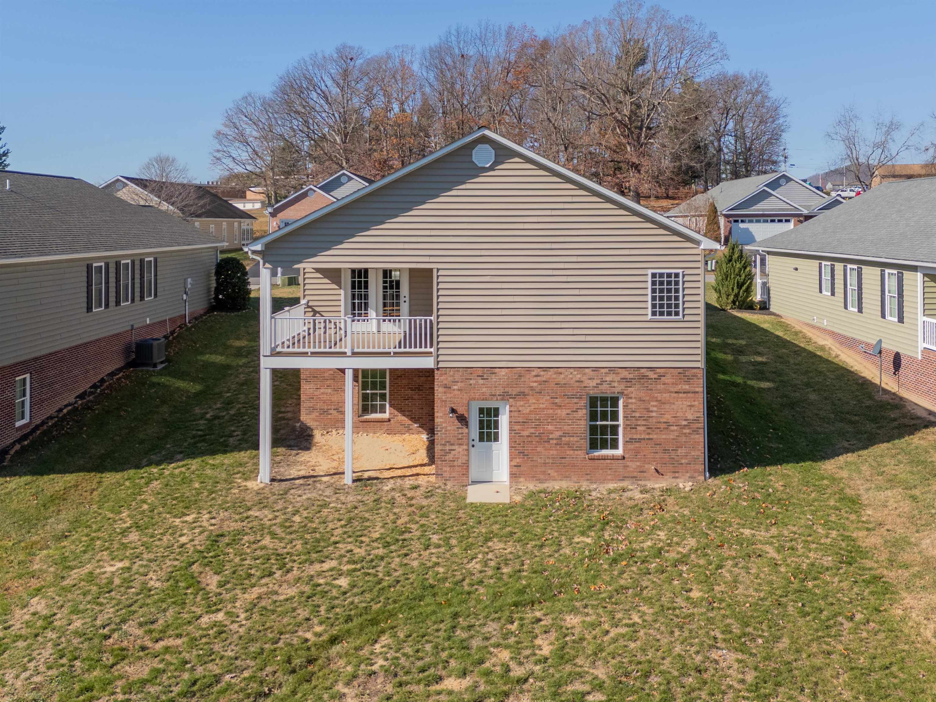 235 College Park Drive Wytheville VA 24382