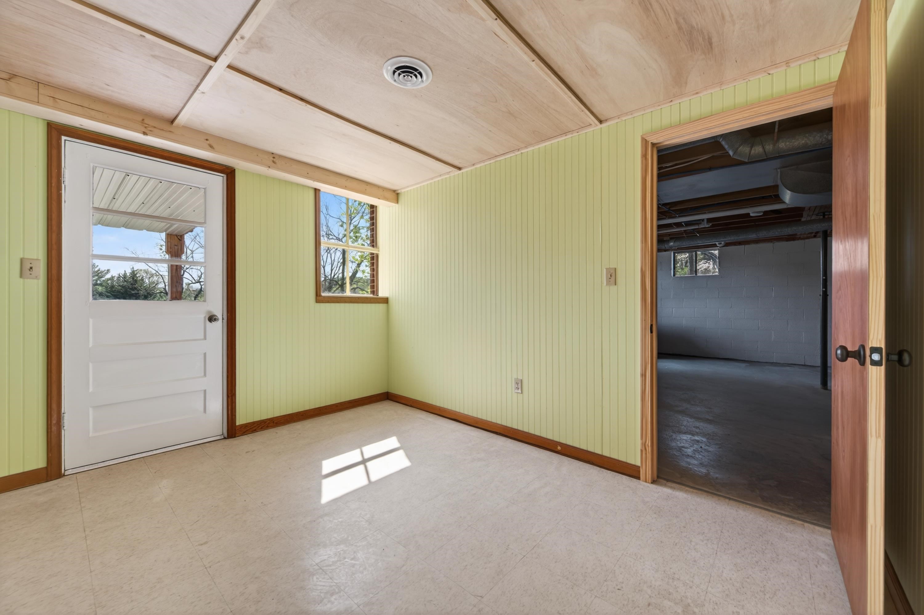 203 Nira Street Floyd VA 24091