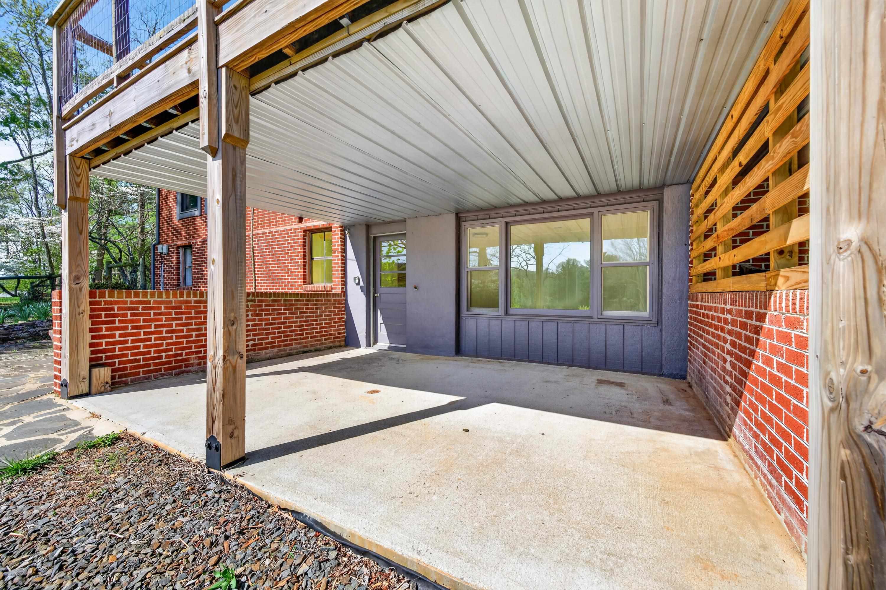 203 Nira Street Floyd VA 24091